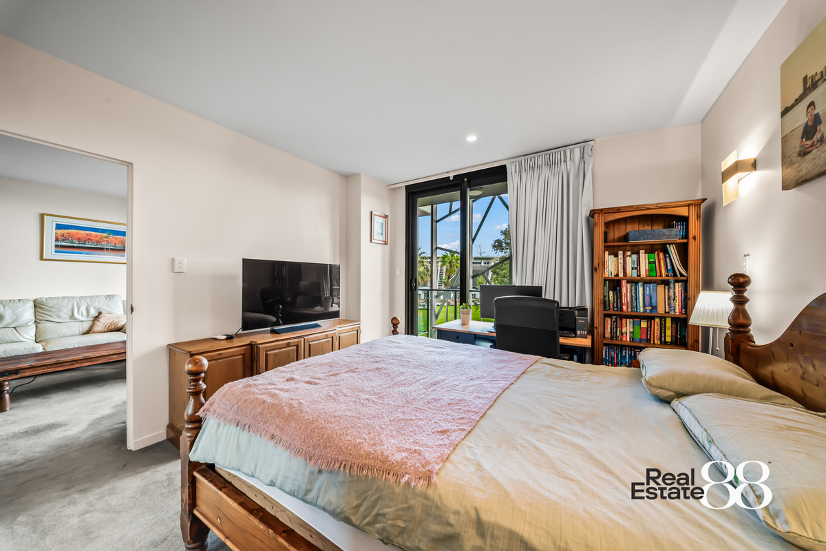 13/262 Lord Street, Perth, WA 6000 - Image 9