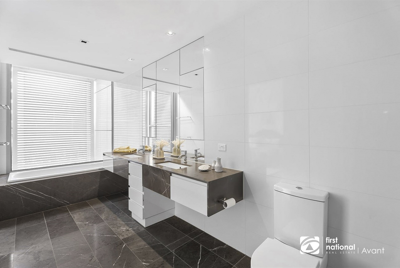 4-bedroom unit at 11 AUGUSTA AVENUE, Docklands VIC 3008, Melbourne, Victoria