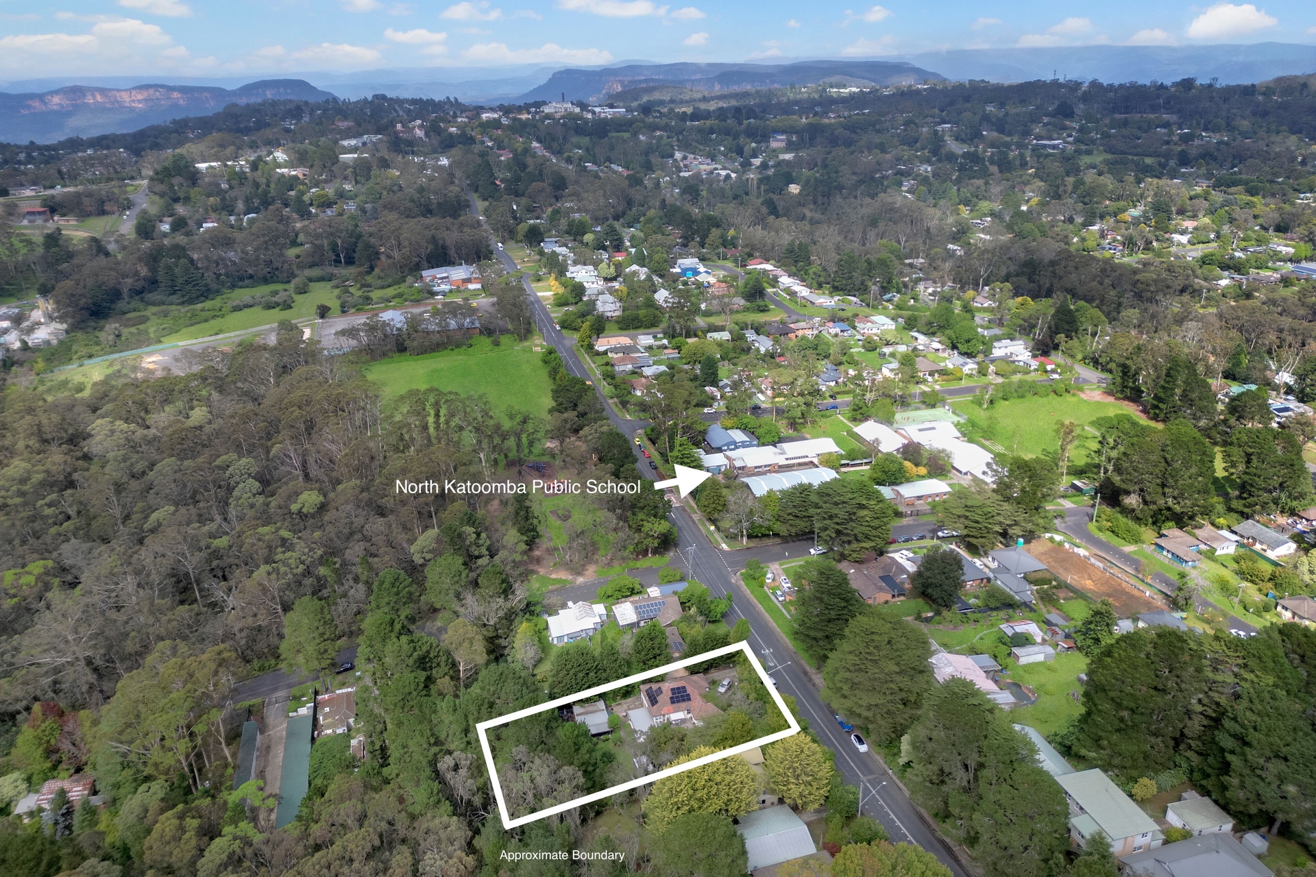 5-bedroom house at 69 BARTON STREET, Katoomba NSW 2780, Blue Mountains, New South Wales