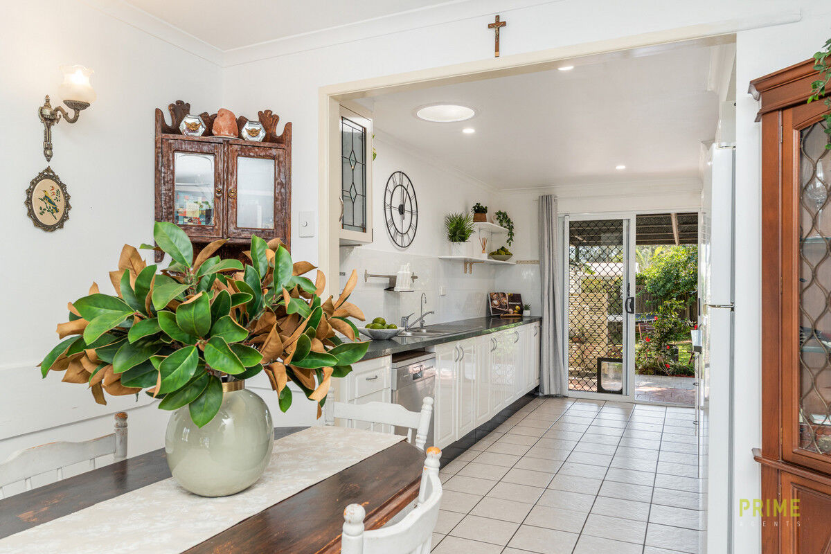 10 Caddy Avenue, Urraween QLD 4655 - Image 2