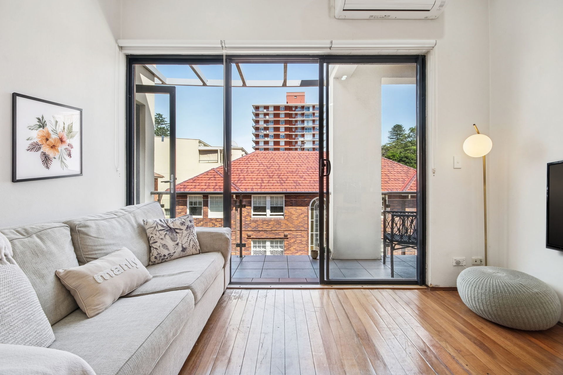 11/7-9 Gilbert Street, Manly, NSW 2095 - Image 2