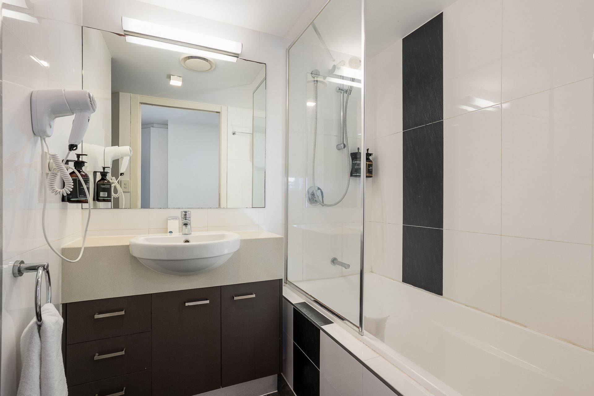1-bedroom unit at Chino Apartments Apartment 314 19 O'keefe Street, Woolloongabba QLD 4102, Brisbane, Queensland