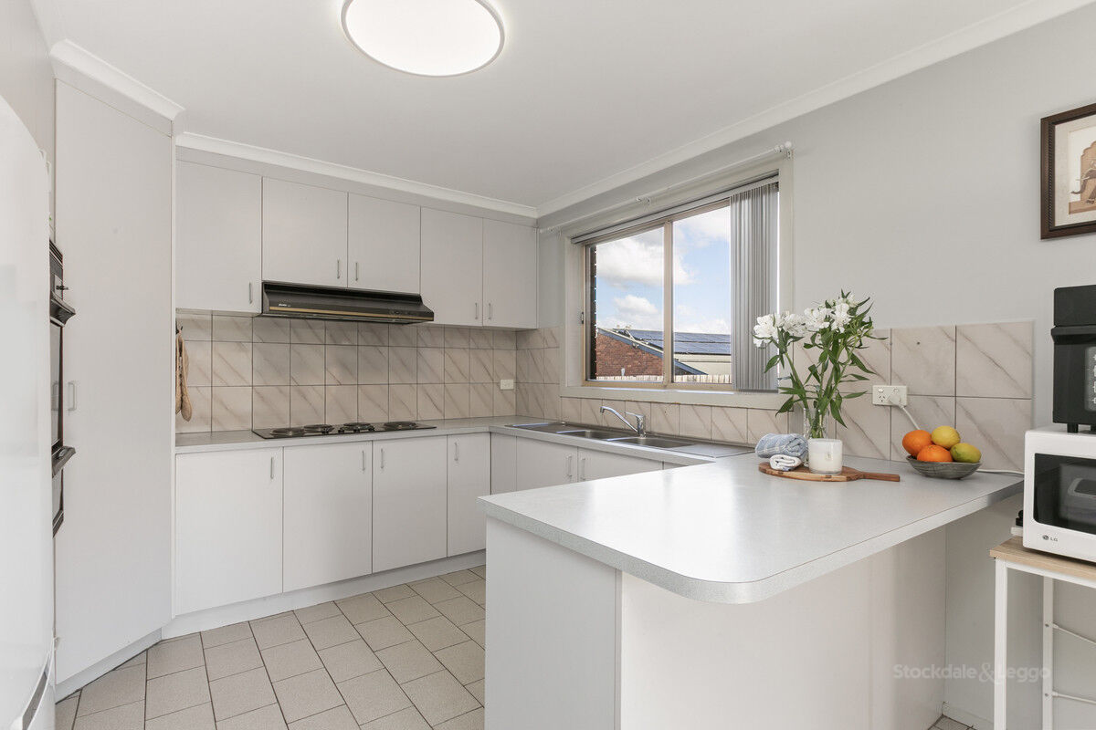 1 107 PLENTY ROAD, BUNDOORA VIC 3083 - Image 5