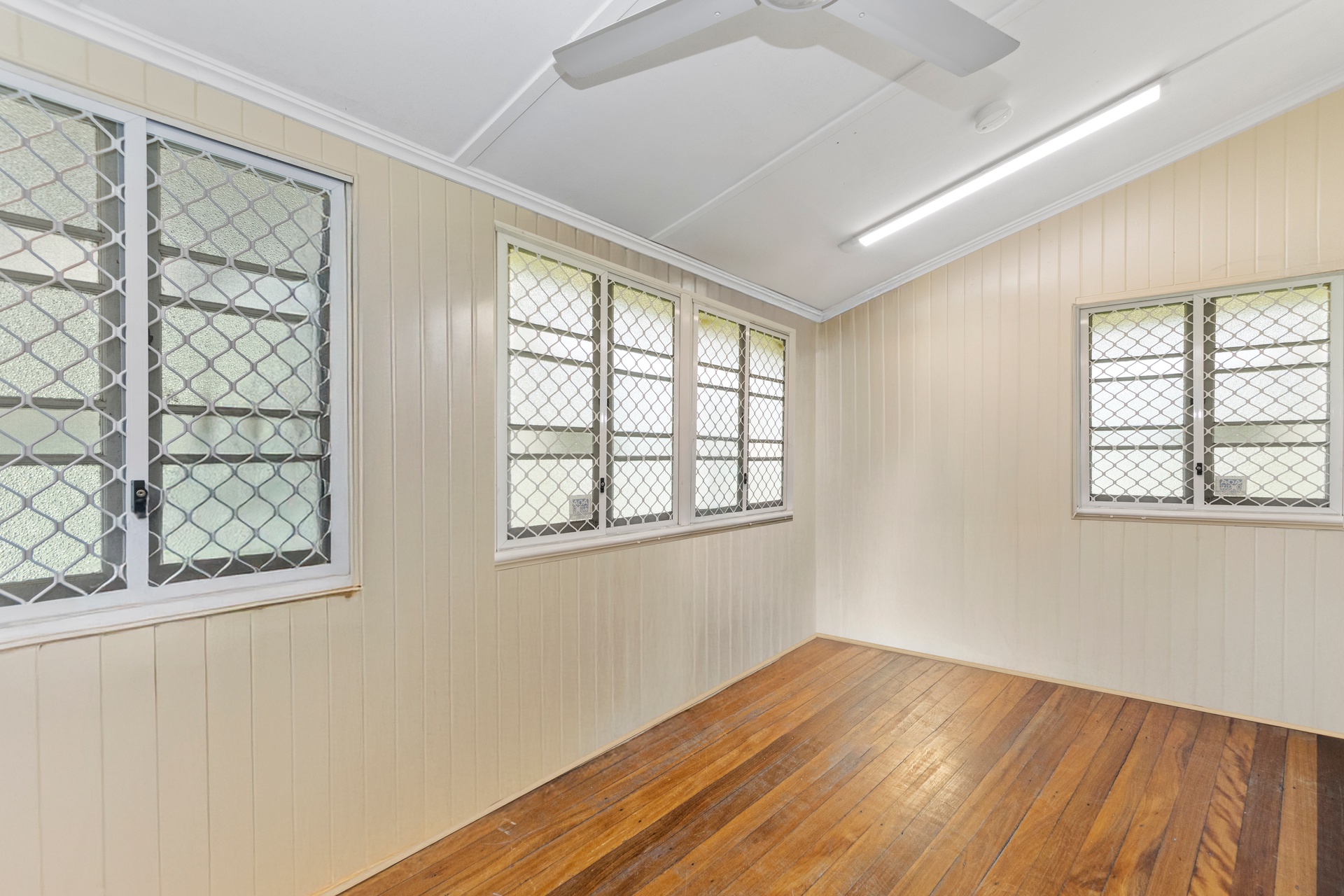 145 ROSS RIVER ROAD, Mundingburra QLD 4812 - Image 7