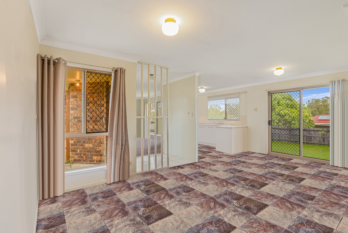8 Seymore Court, Boronia Heights, QLD 4124 - Image 4