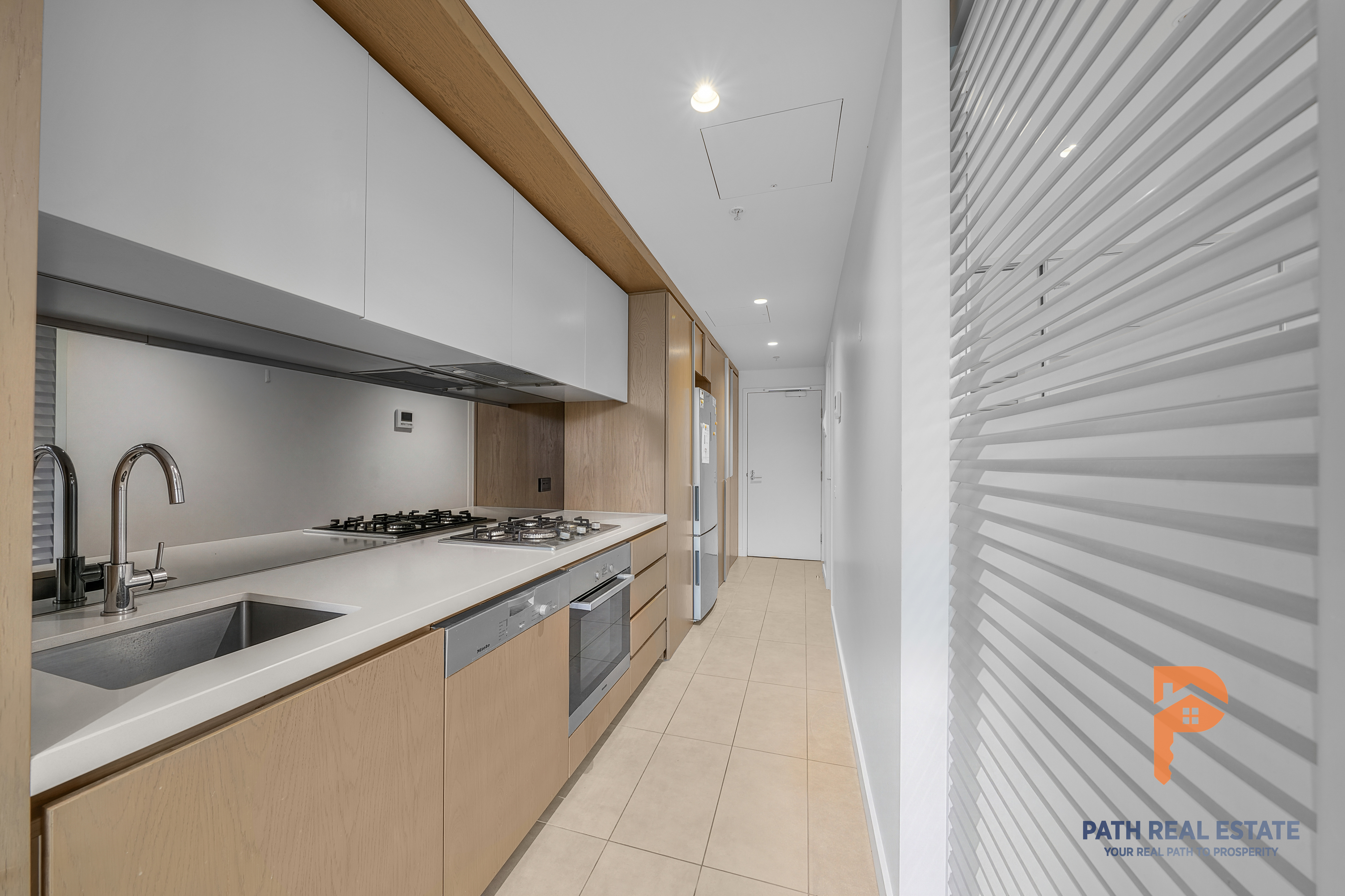 703 1 ACACIA PLACE, ABBOTSFORD VIC 3067 - Image 5