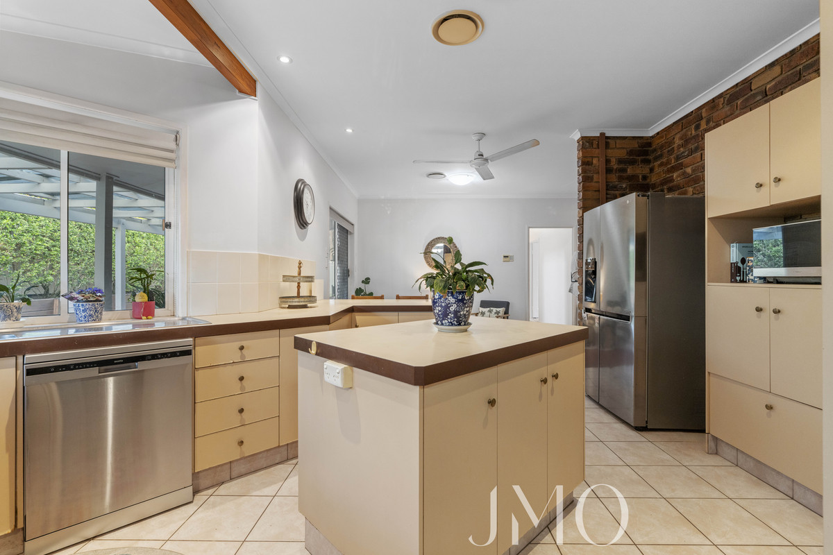 18 Guara Grove, Pimpama, QLD 4209 - Image 8