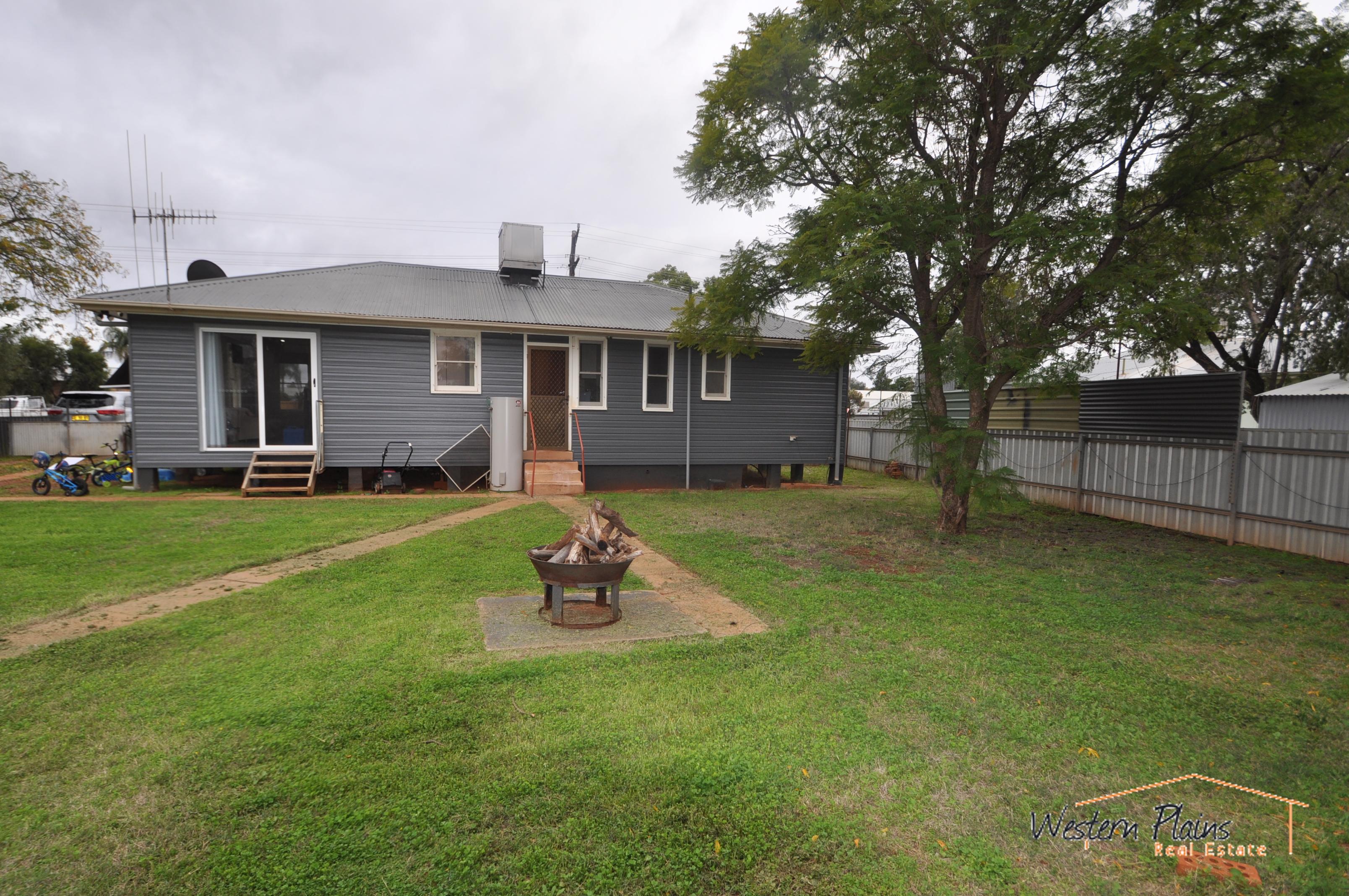 20 Prince Street, Cobar, NSW 2835 - Image 2