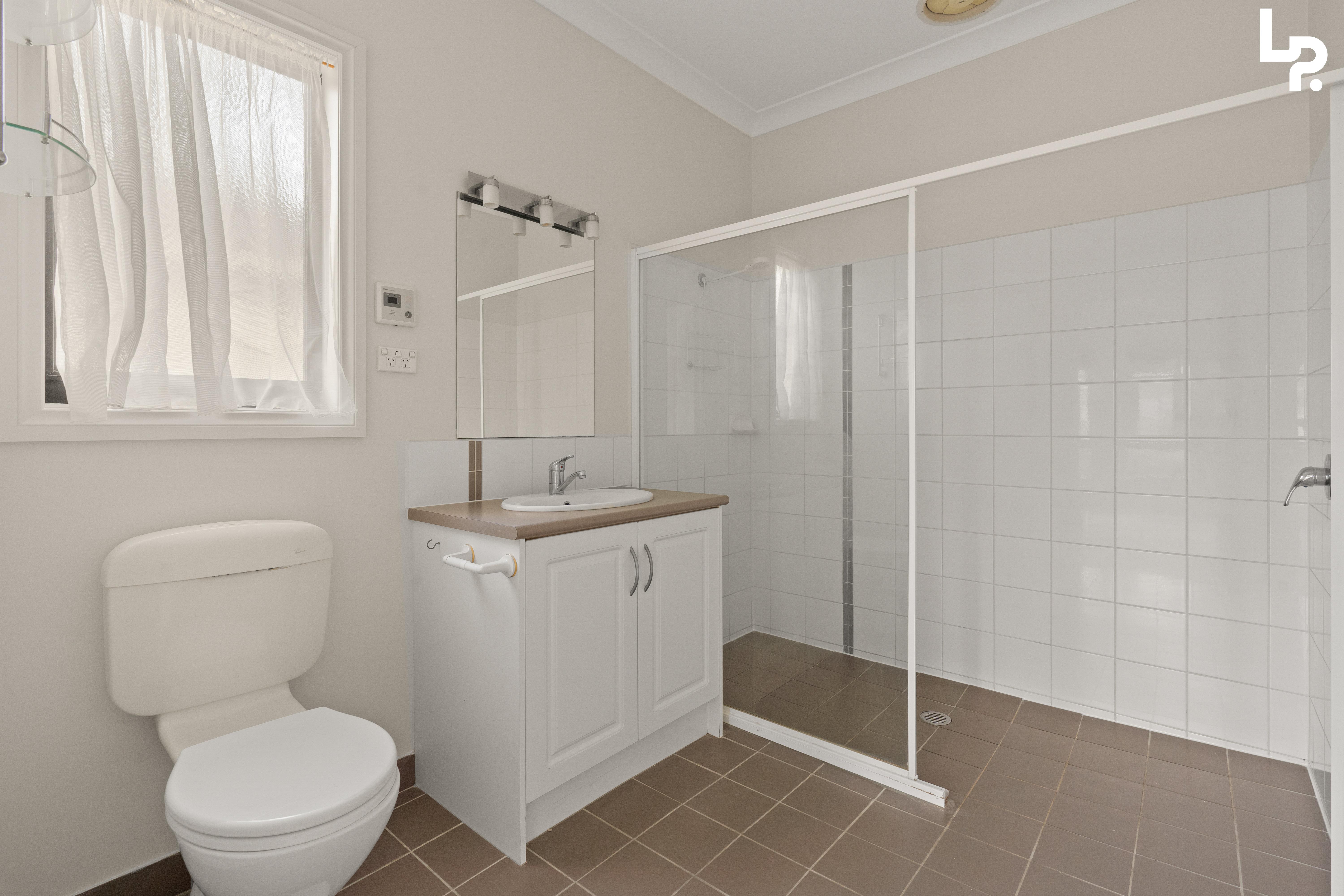 2-bedroom unit at 10 27 JEFFERSON ROAD, GARFIELD VIC 3814, Cardinia, Victoria