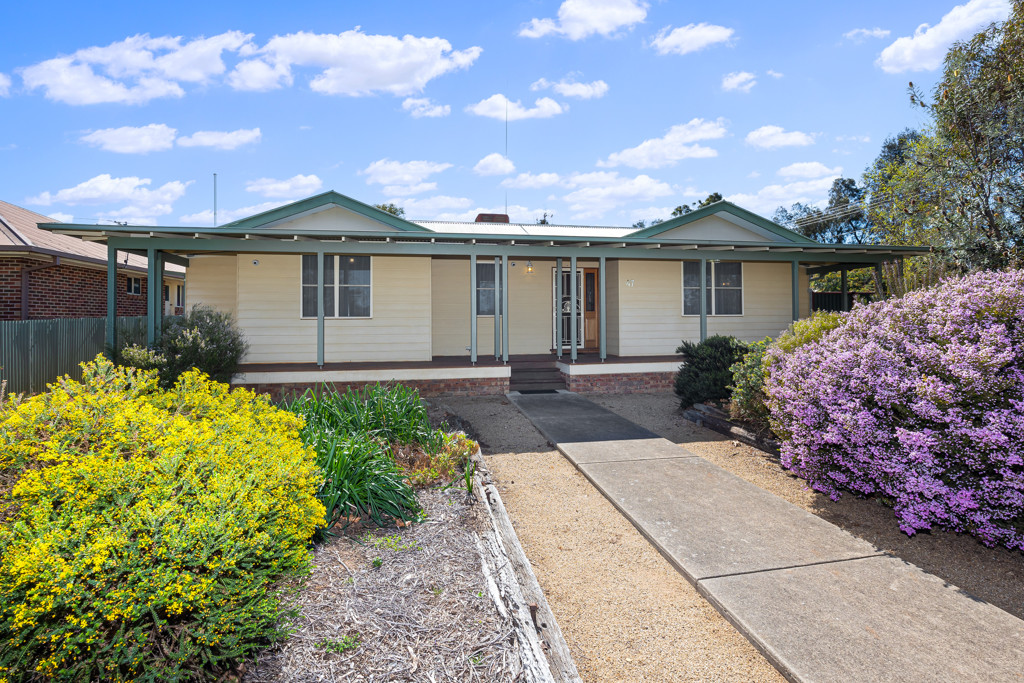 47 Pinkerton Road, Cootamundra, NSW 2590 - Image 1