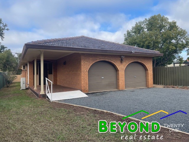 21 MYRTLE STREET, Gilgandra NSW 2827 - Image 1