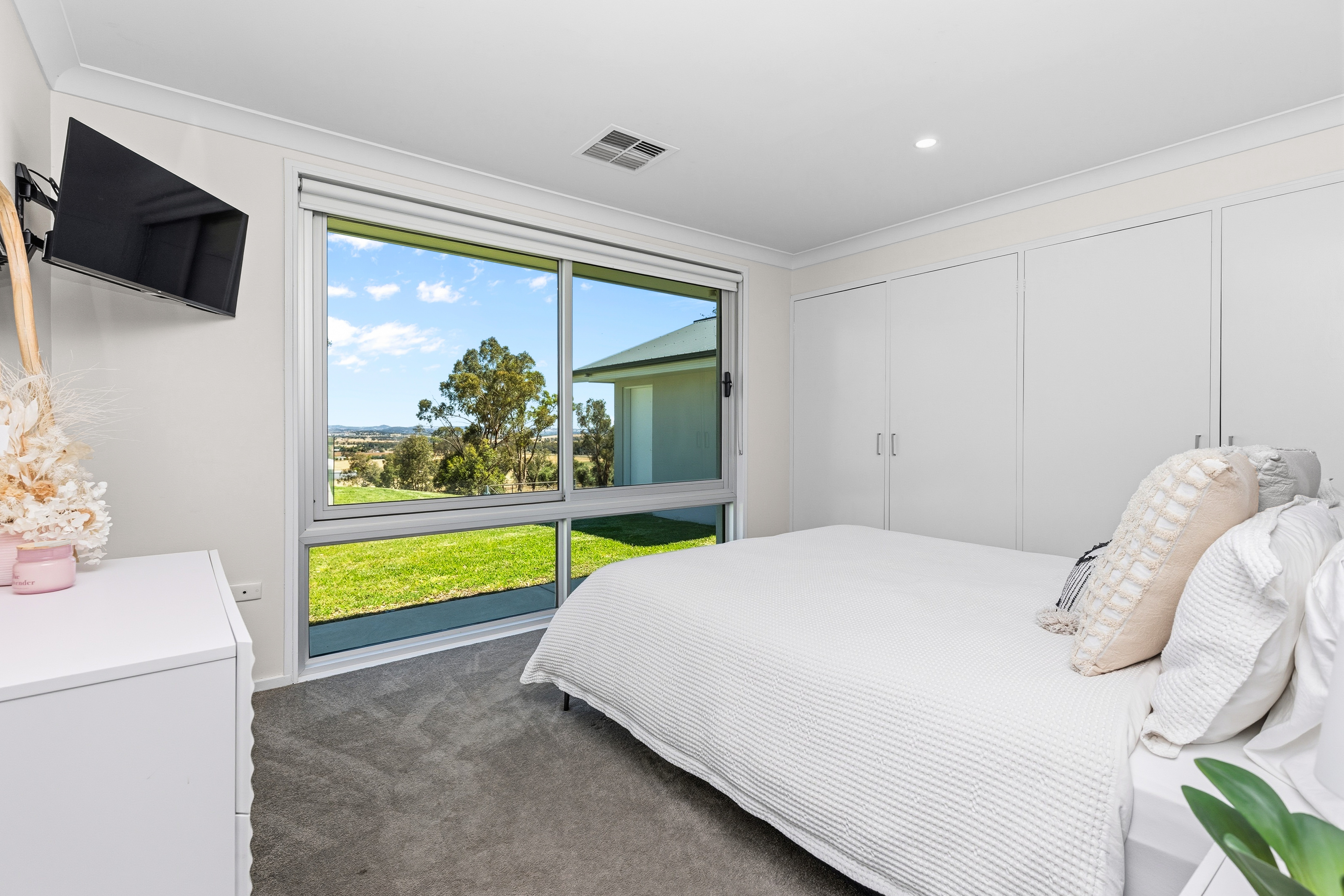 5-bedroom house at 53 Mary Gilmore Road, Wagga Wagga, Nsw, 2650, Wagga Wagga, New South Wales
