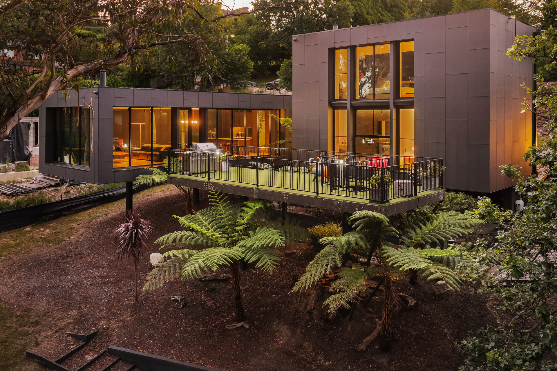 11 WINSTON STREET, Leura NSW 2780 - Image 2