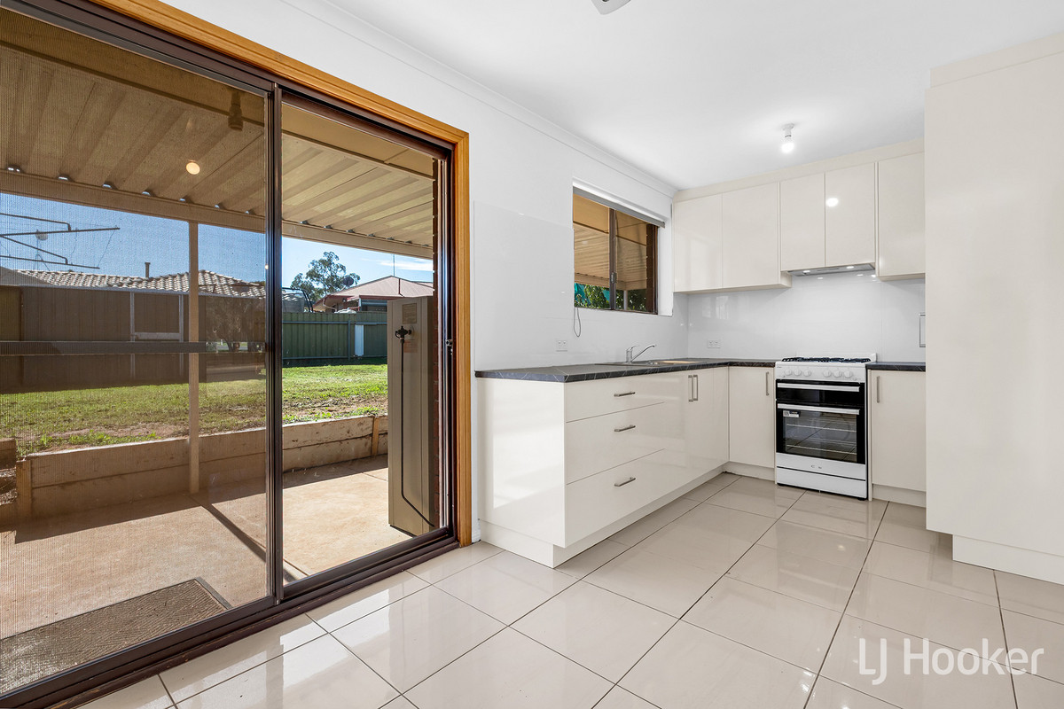 23 Tatura Court, Craigmore, SA 5114 - Image 4