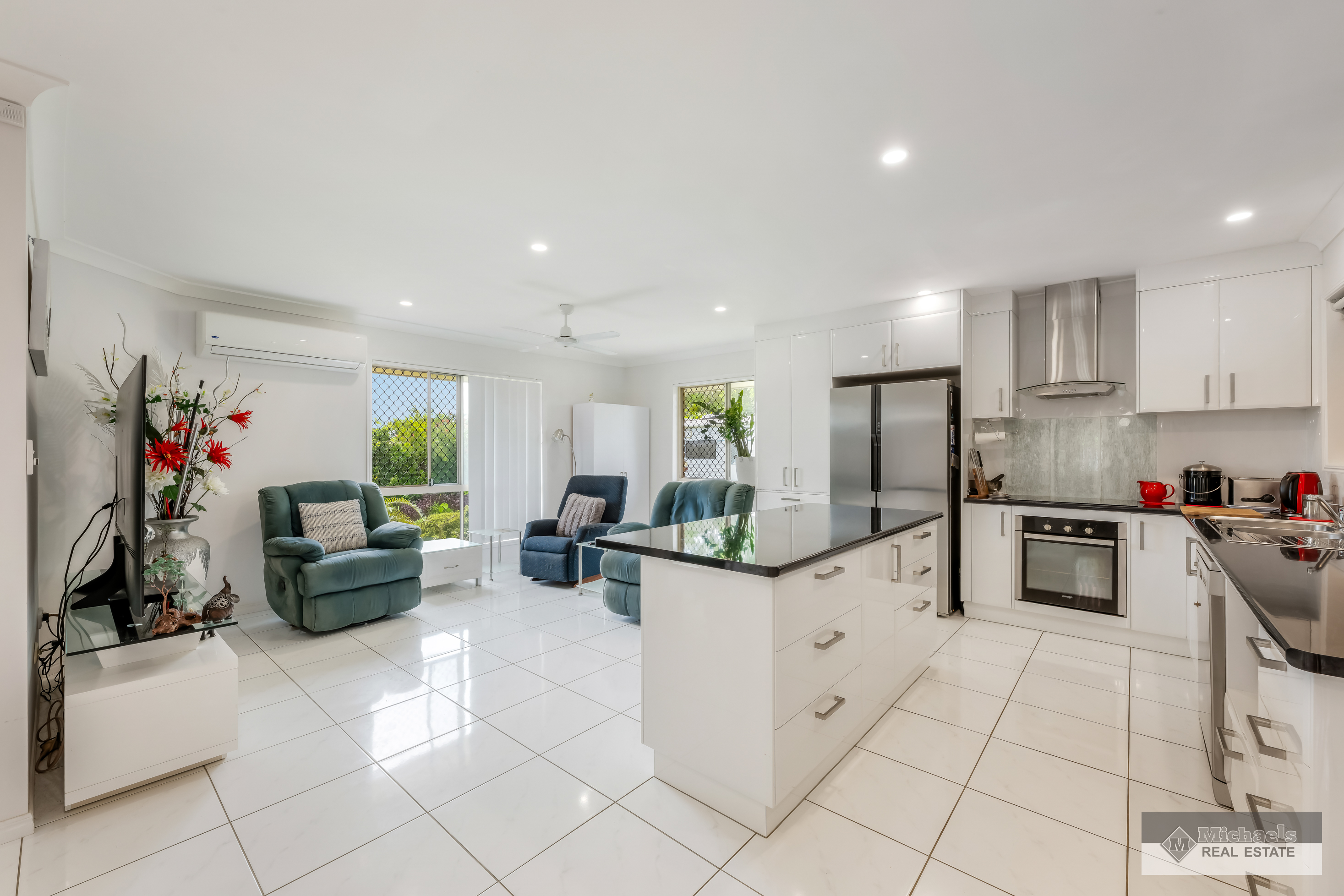 19 HERITAGE DRIVE, Bargara QLD 4670 - Image 1