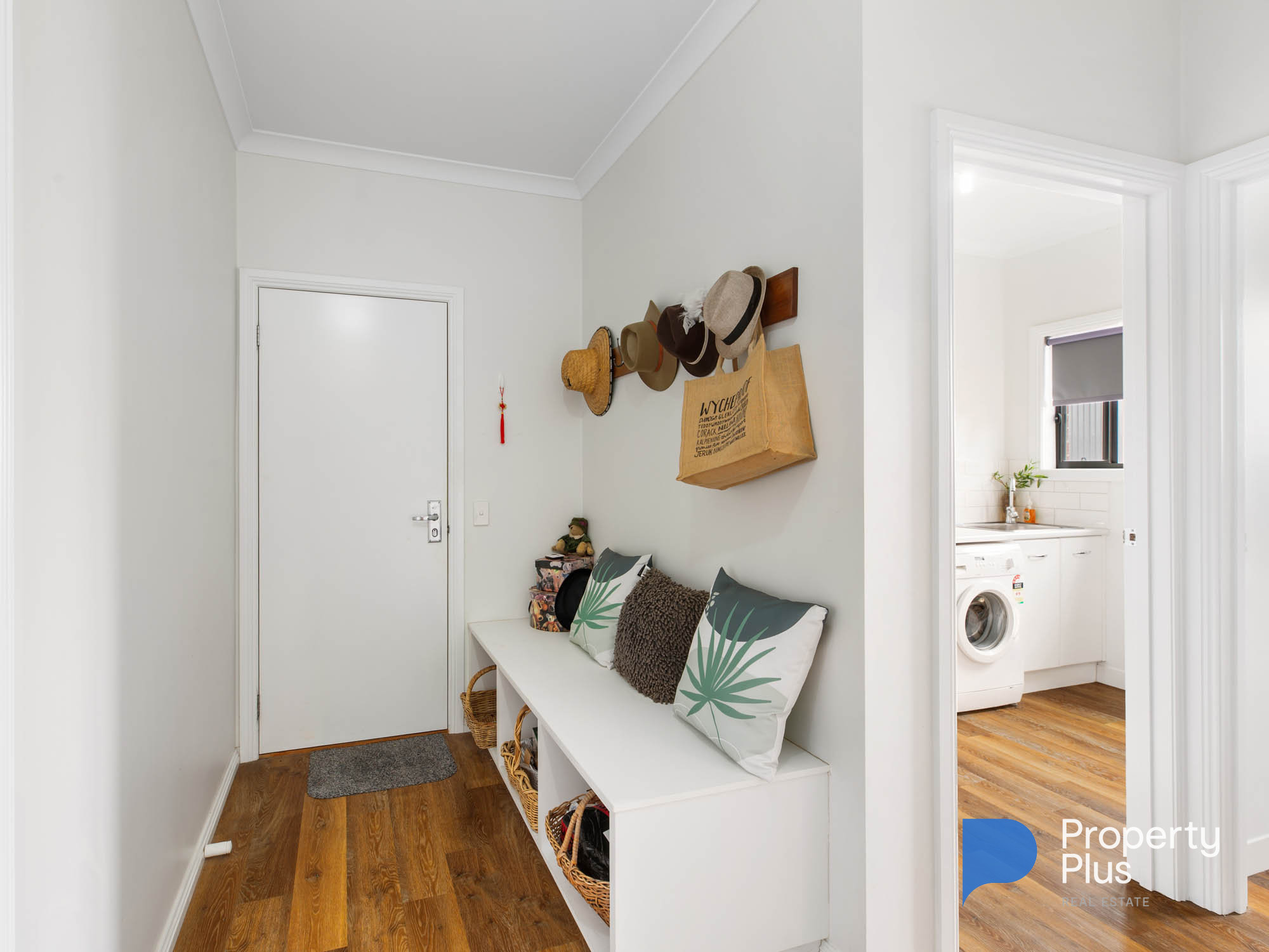 4-bedroom house at 15-17 Wright Street, Charlton, VIC 3525, Buloke, Victoria