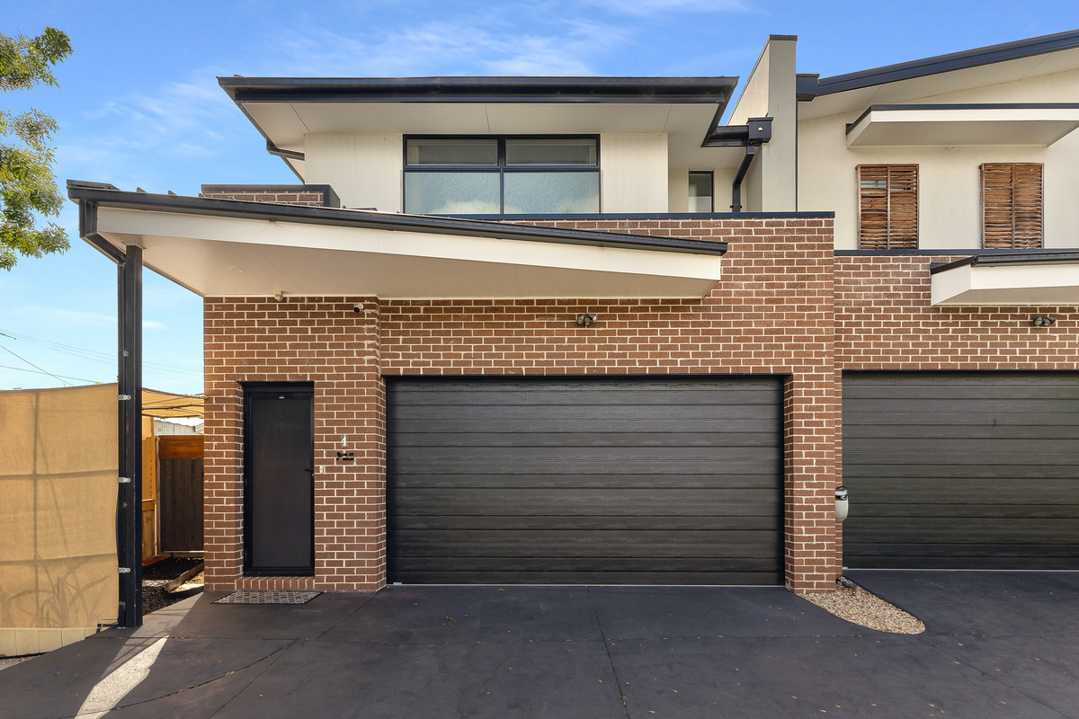 3-bedroom unit at 4/2 Lynn Drive, Ferntree Gully, VIC 3156, Knox, Victoria