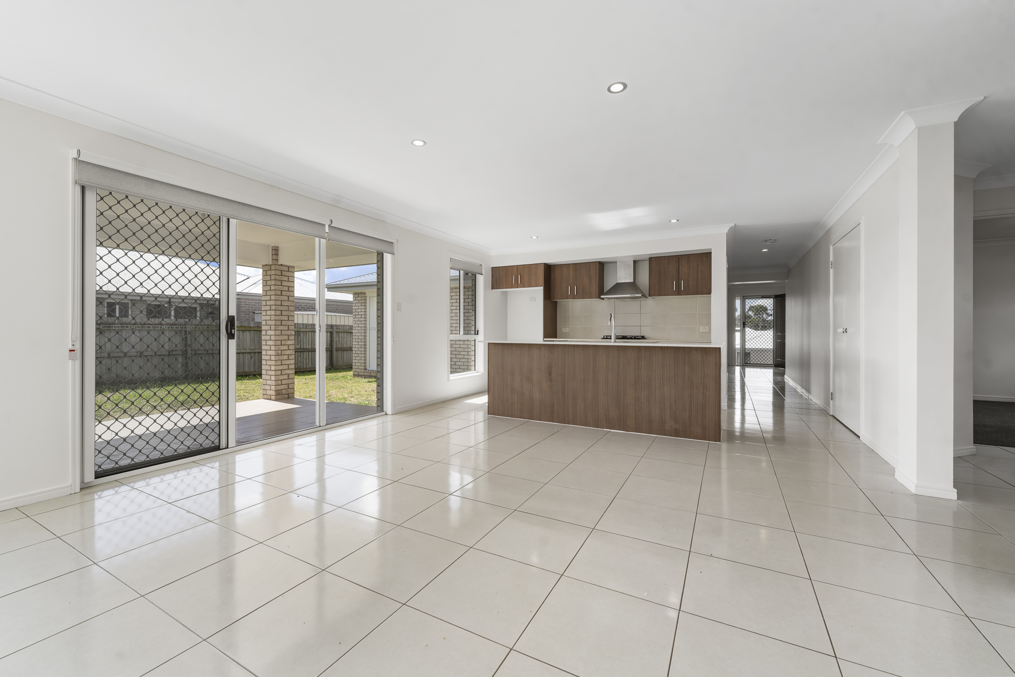 17 Furness Court, Kearneys Spring, Qld, 4350 - Image 4