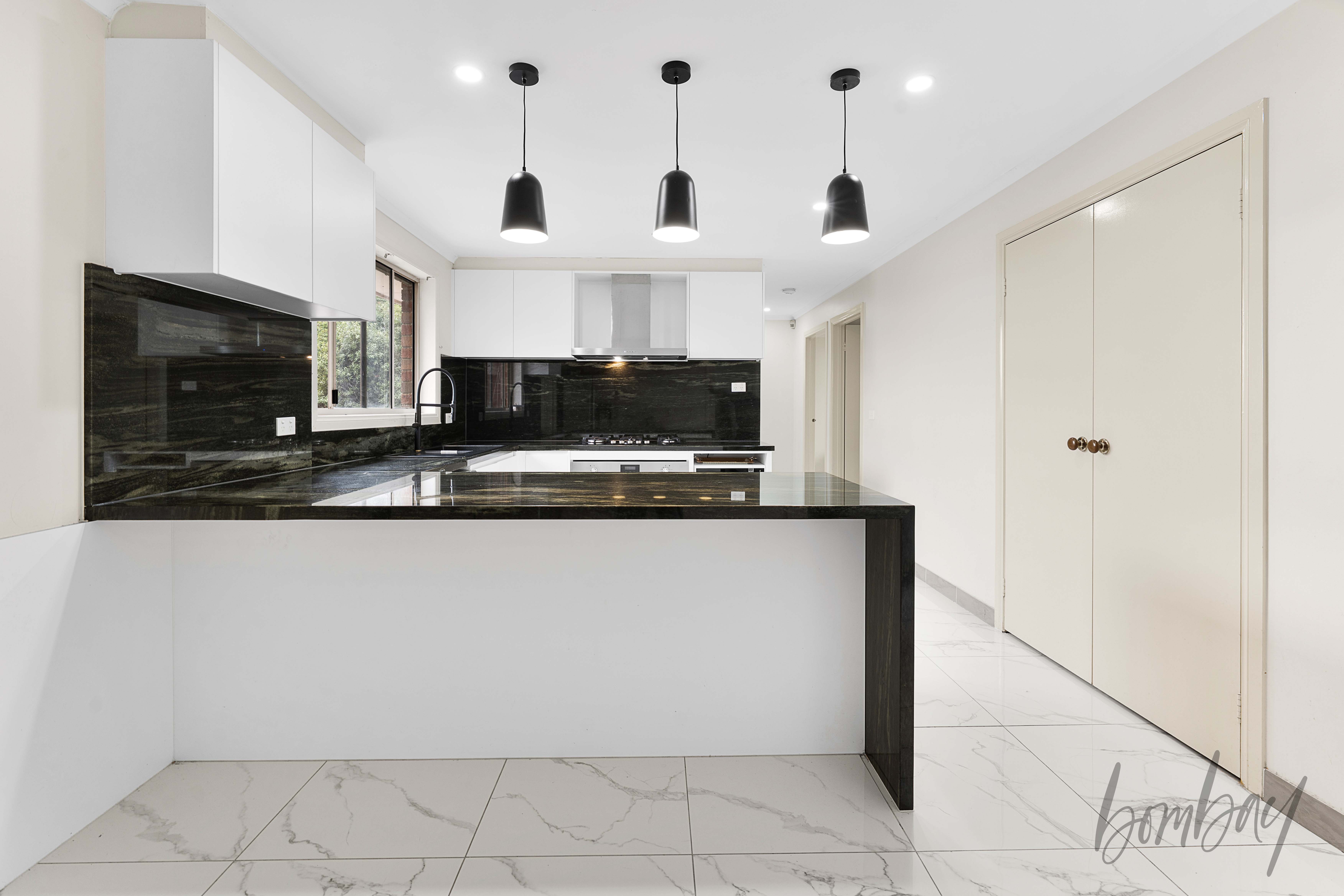 7 Hall Court, Meadow Heights, VIC 3048 - Image 4