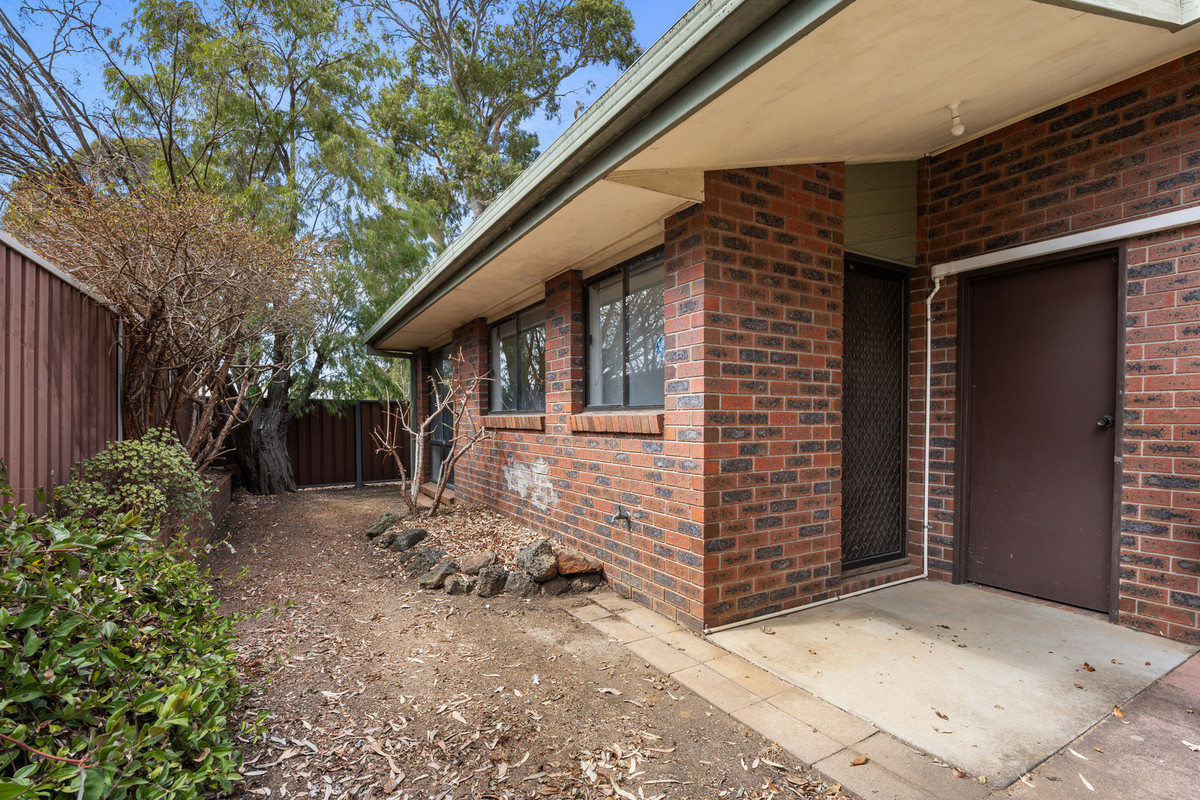 2-bedroom unit at 3/174 Coleraine Road, Hamilton, VIC 3300, Southern Grampians, Victoria