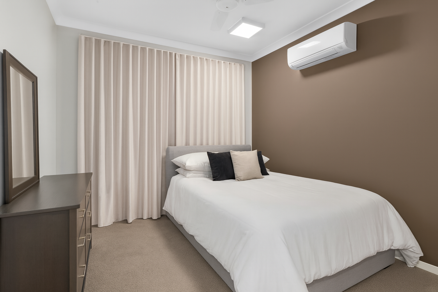 6-bedroom house at 36 PENDULA CIRCUIT, Forest Lake QLD 4078, Brisbane, Queensland