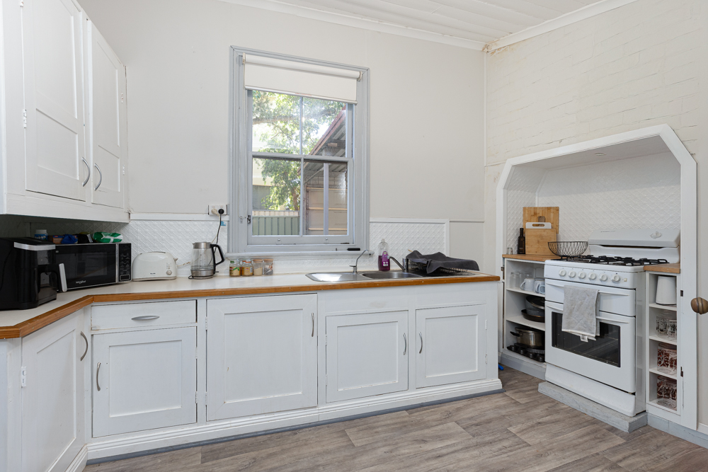 17 Catherine Street, Maitland, NSW 2320 - Image 2