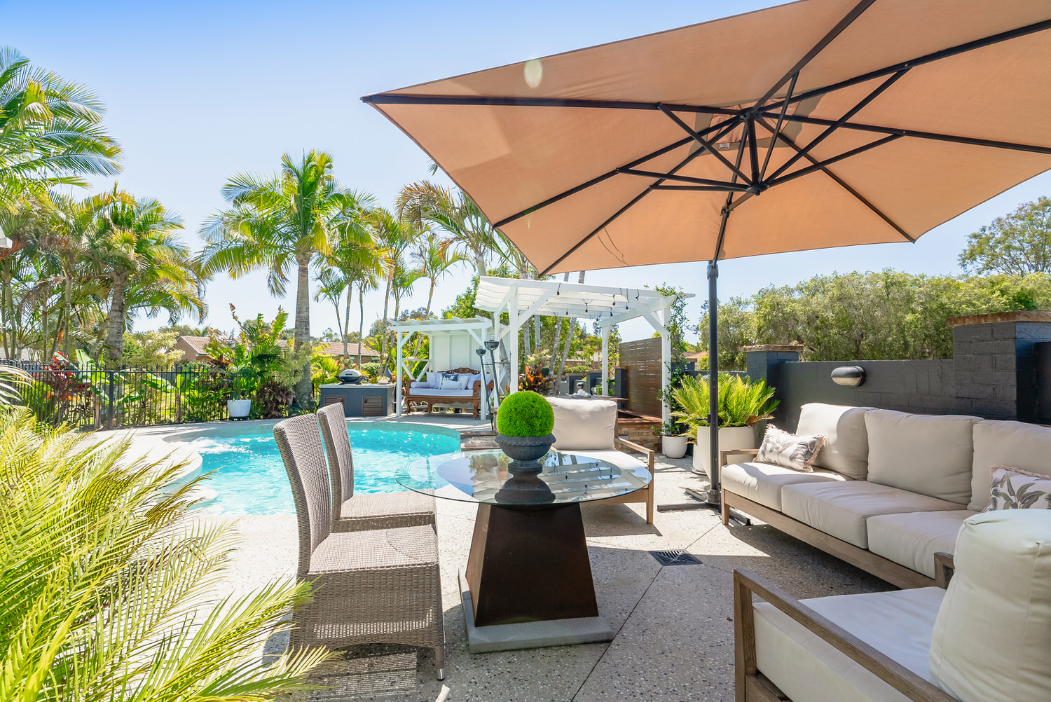 17 Lakeshore Place, Little Mountain, QLD 4551 - Image 1