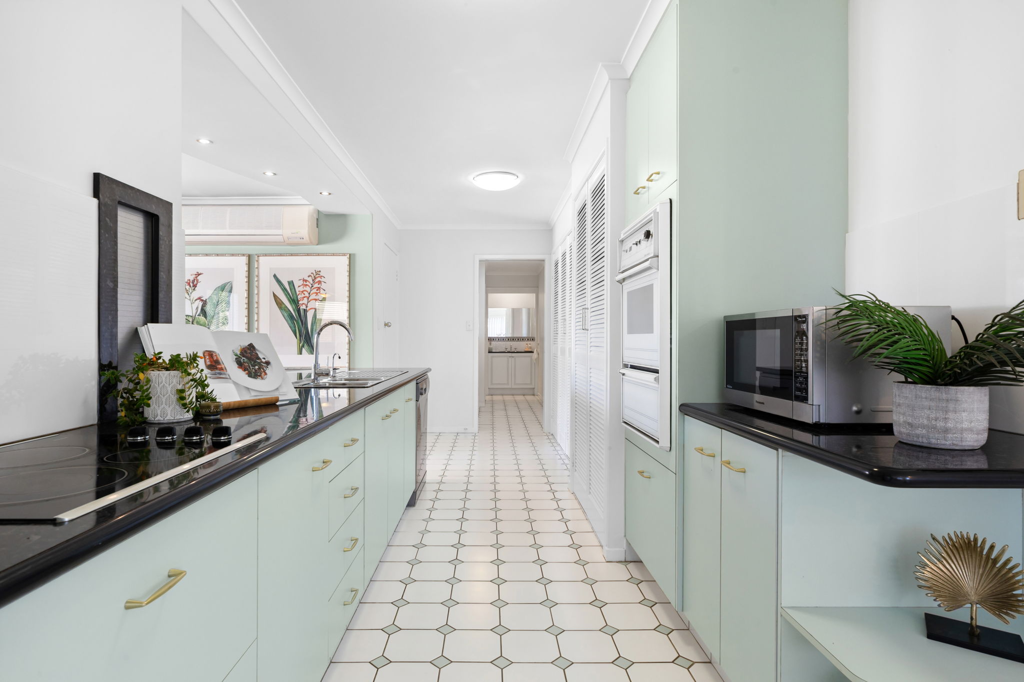 22 Wian Street, Buderim, QLD 4556 - Image 8