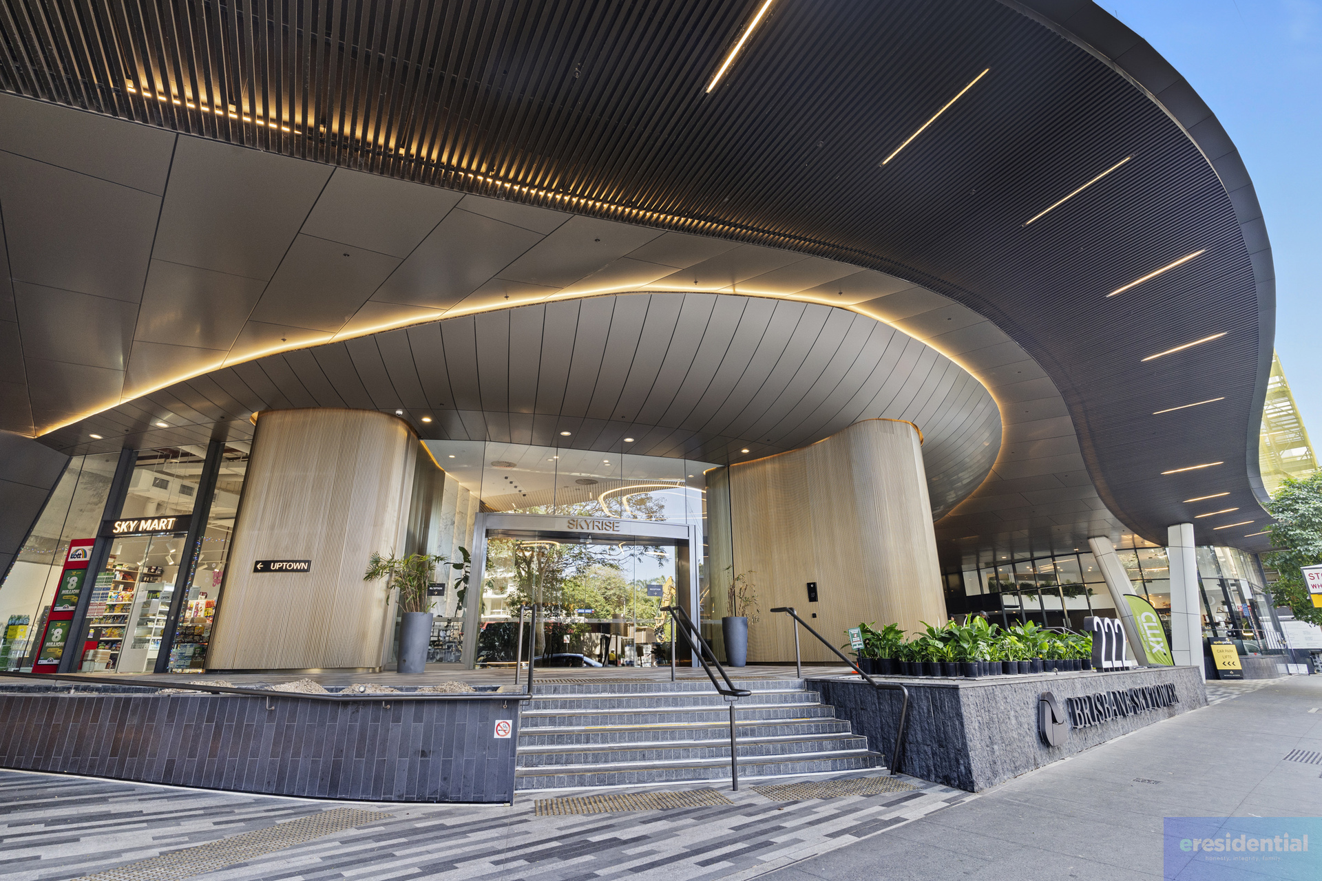 APARTMENT 3208 222 MARGARET STREET, BRISBANE CITY QLD 4000 - Image 1