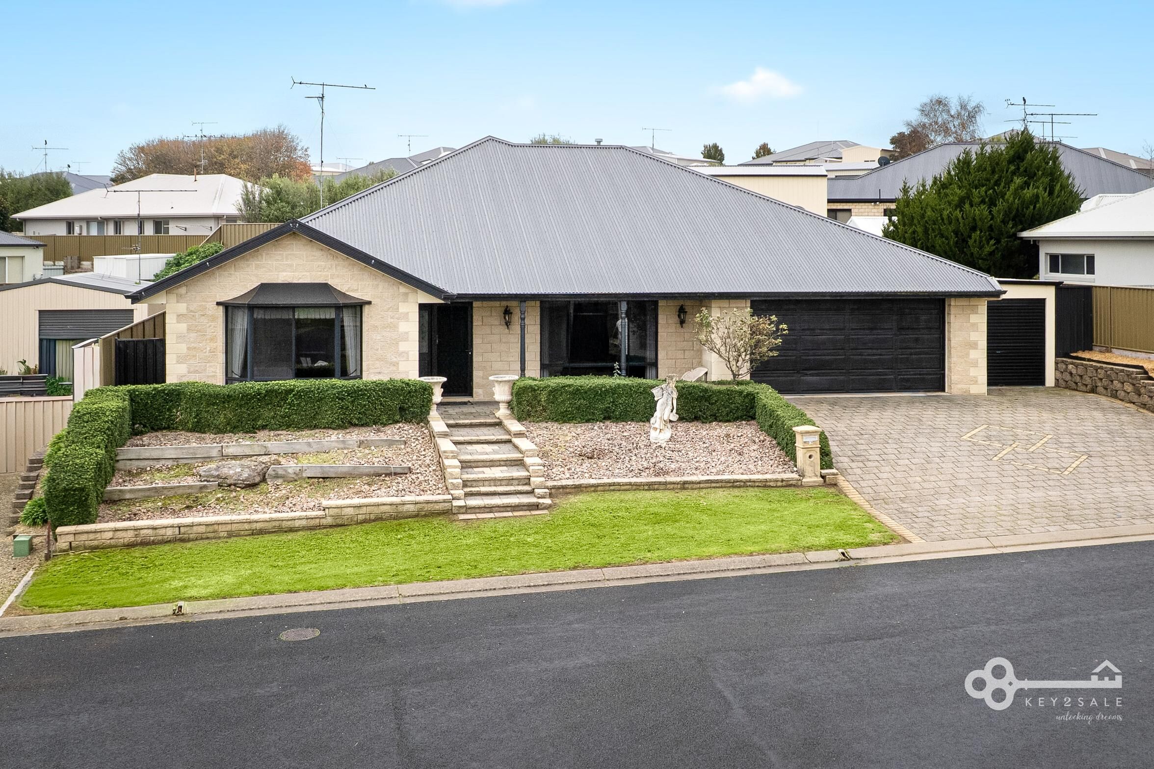 5-bedroom house at 9 EMERALD DRIVE, Mount Gambier SA 5290, Mount Gambier, South Australia