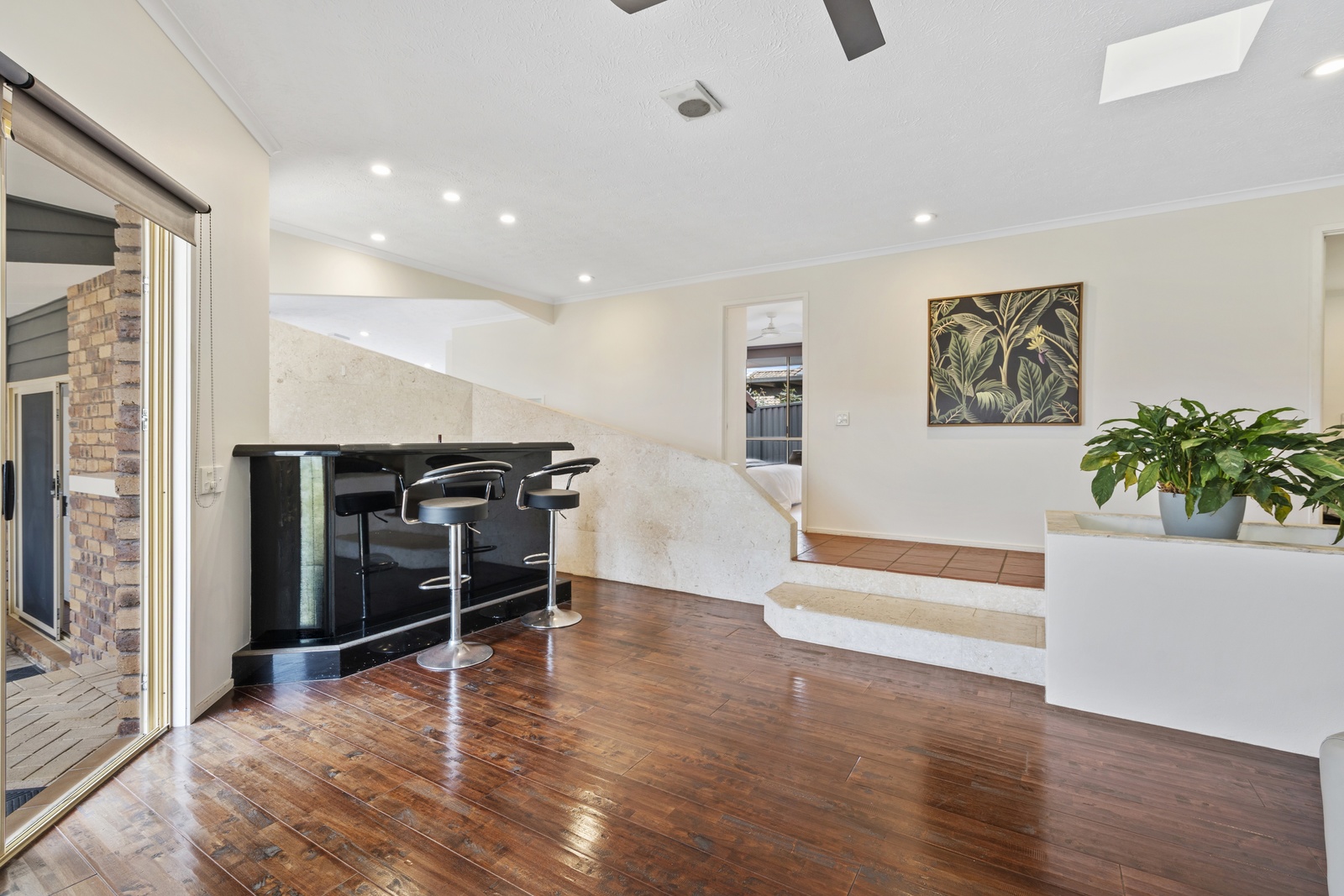 17 Crenshaw Court, Parkwood, QLD 4214 - Image 10