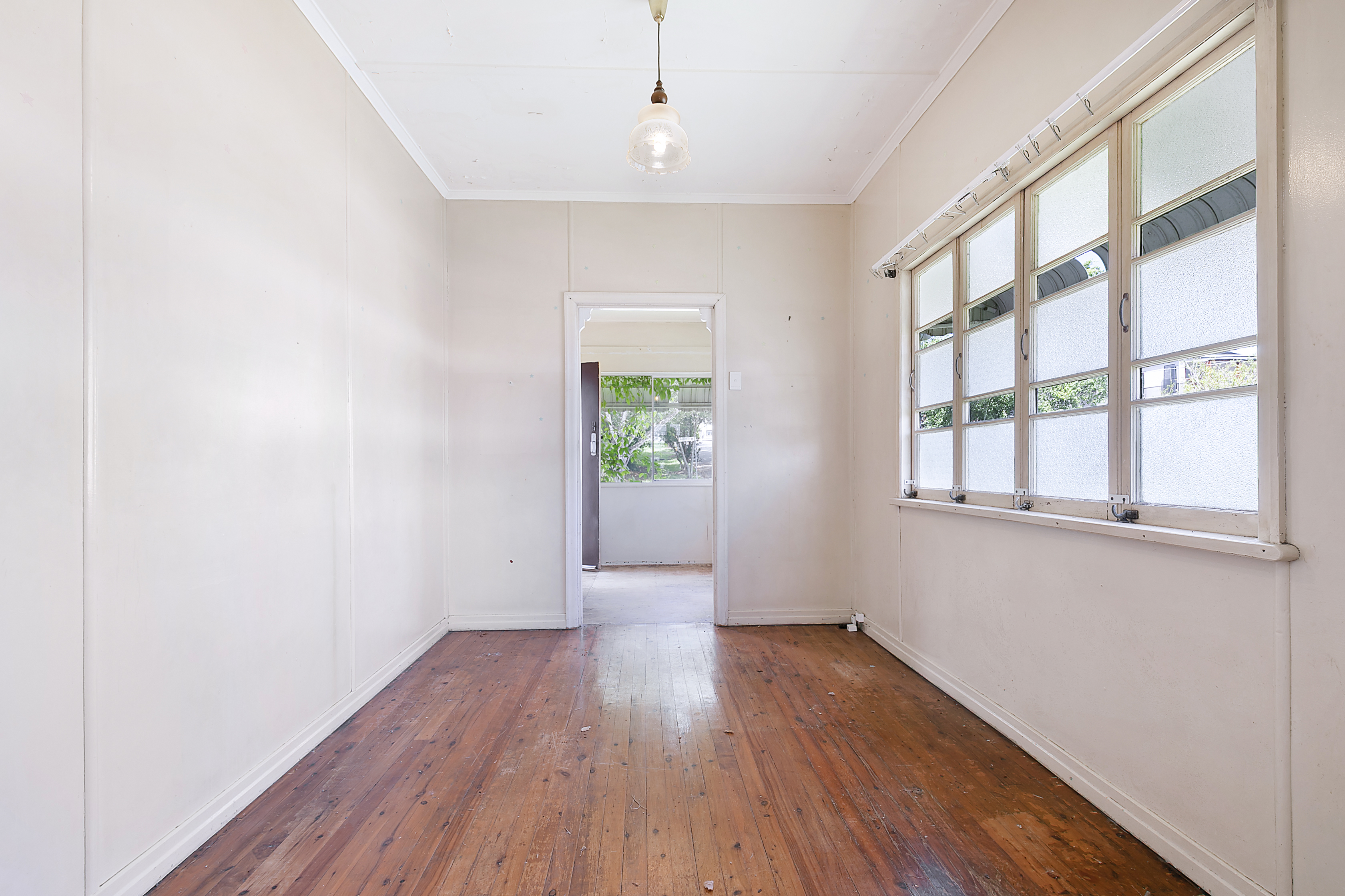 222 Agnew Street, Seven Hills, QLD 4170 - Image 6