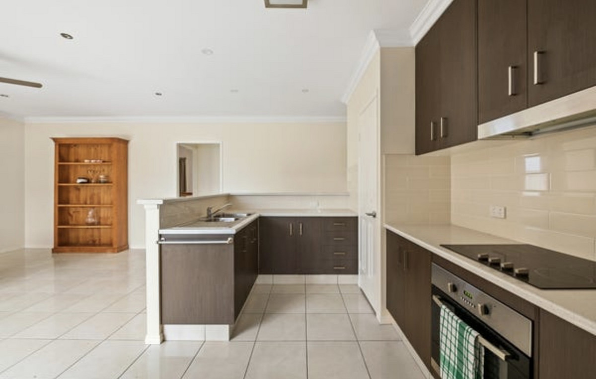 3-bedroom house at 49 BERGHOFER DRIVE, Oakey QLD 4401, Toowoomba, Queensland