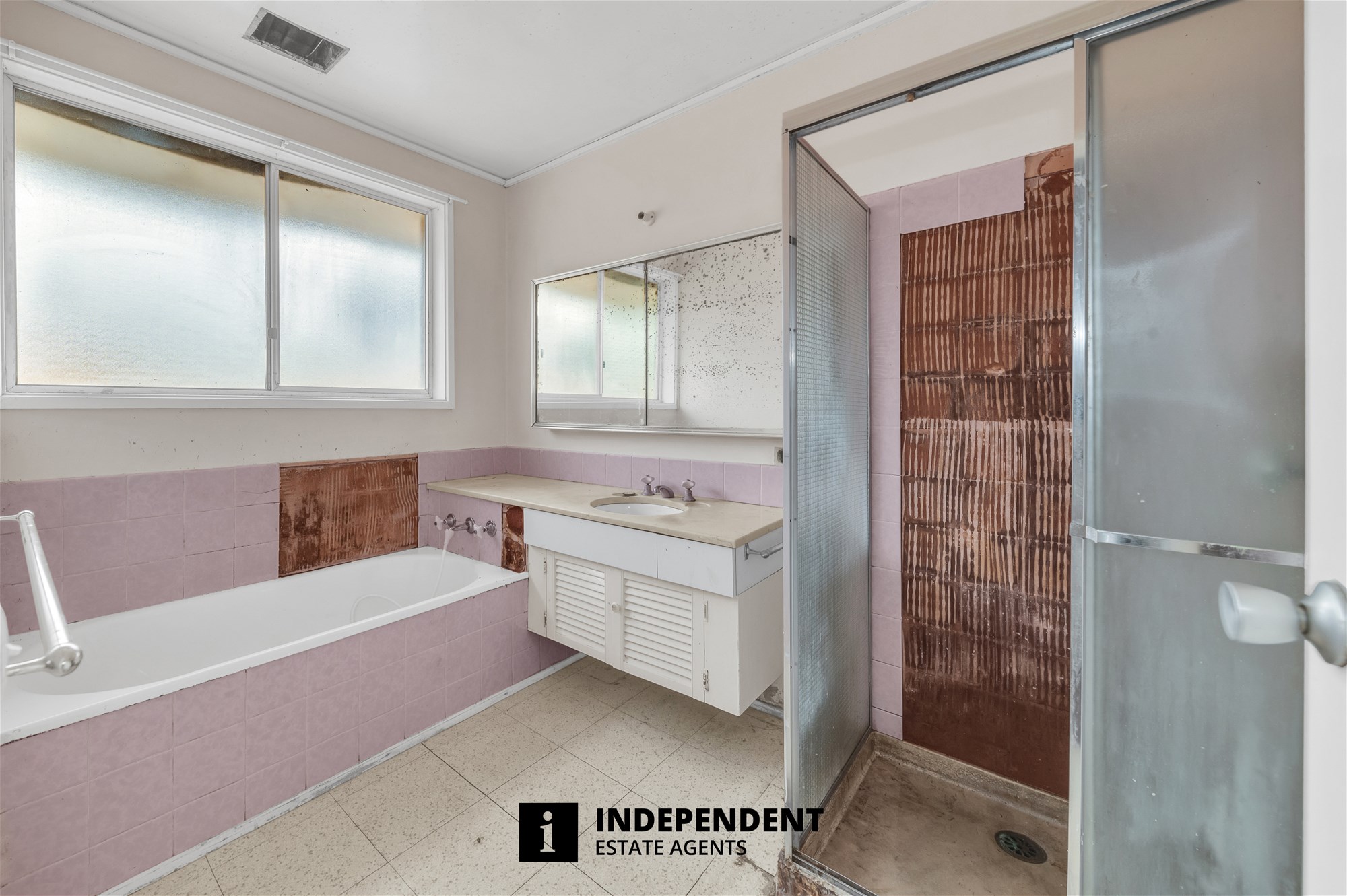 4-bedroom house at 27 Sunrise Drive, Mulgrave, VIC 3170, Monash, Victoria