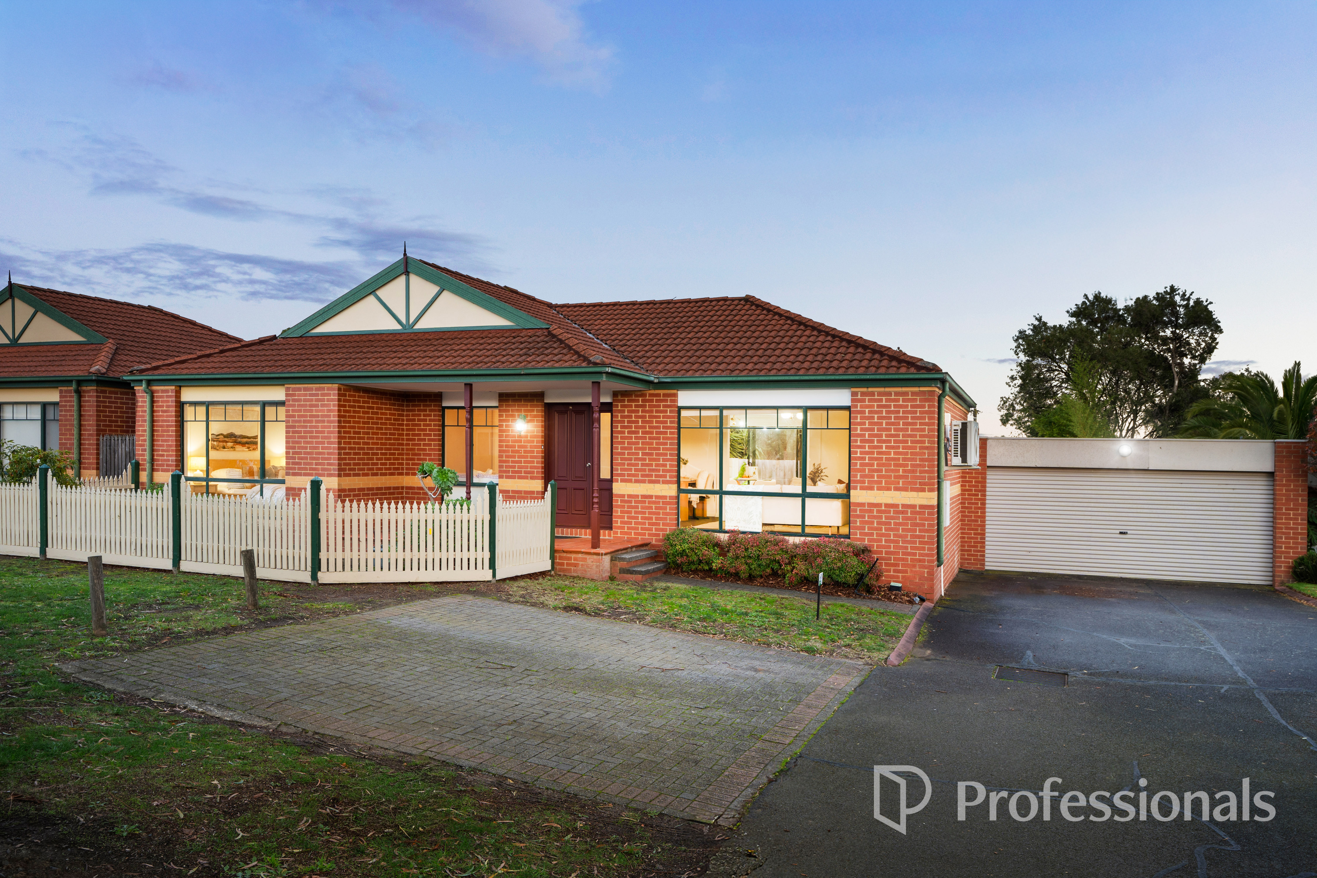3-bedroom unit at 18 15 LEWIS ROAD, WANTIRNA SOUTH VIC 3152, Knox, Victoria