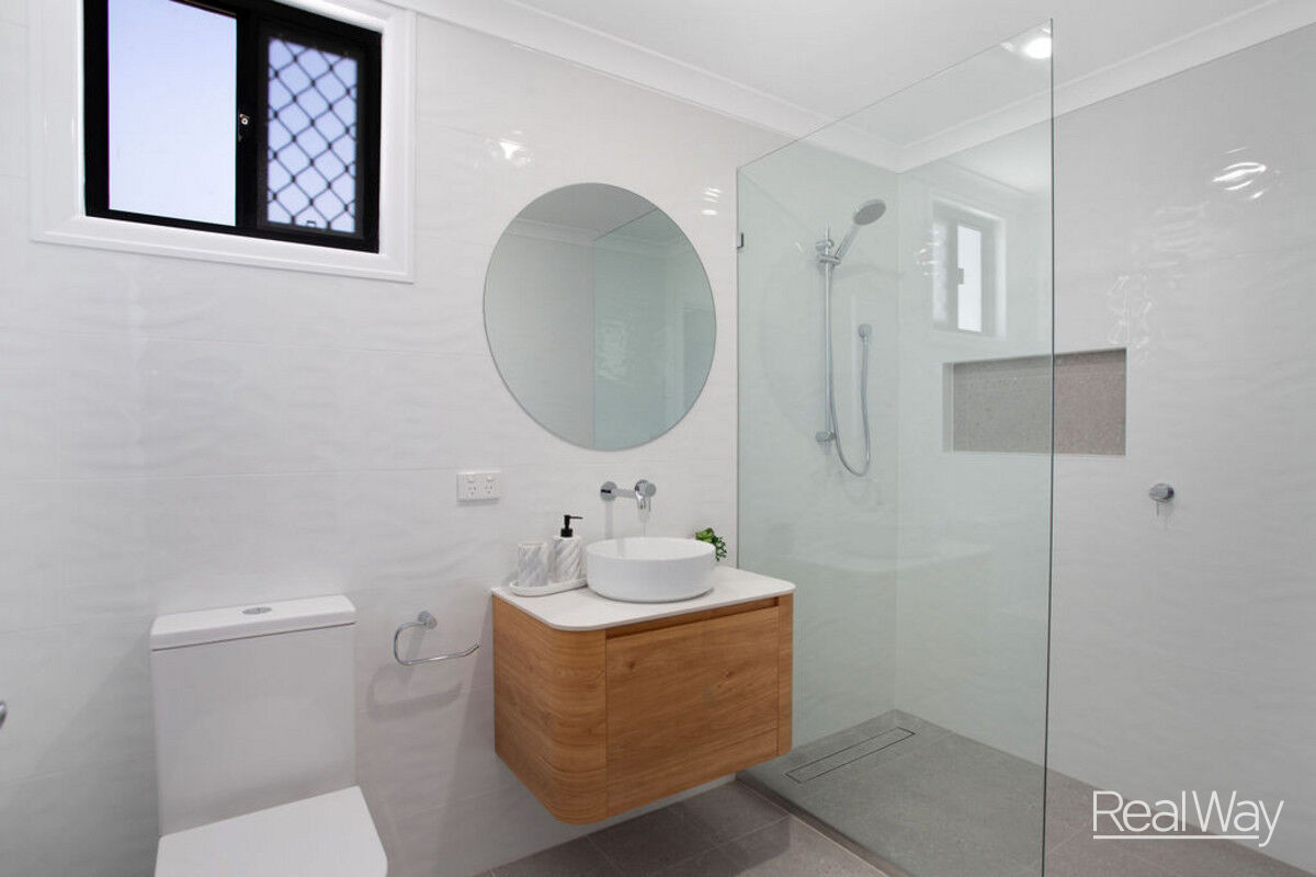 10 Green Street, Booval, QLD 4304 - Image 2