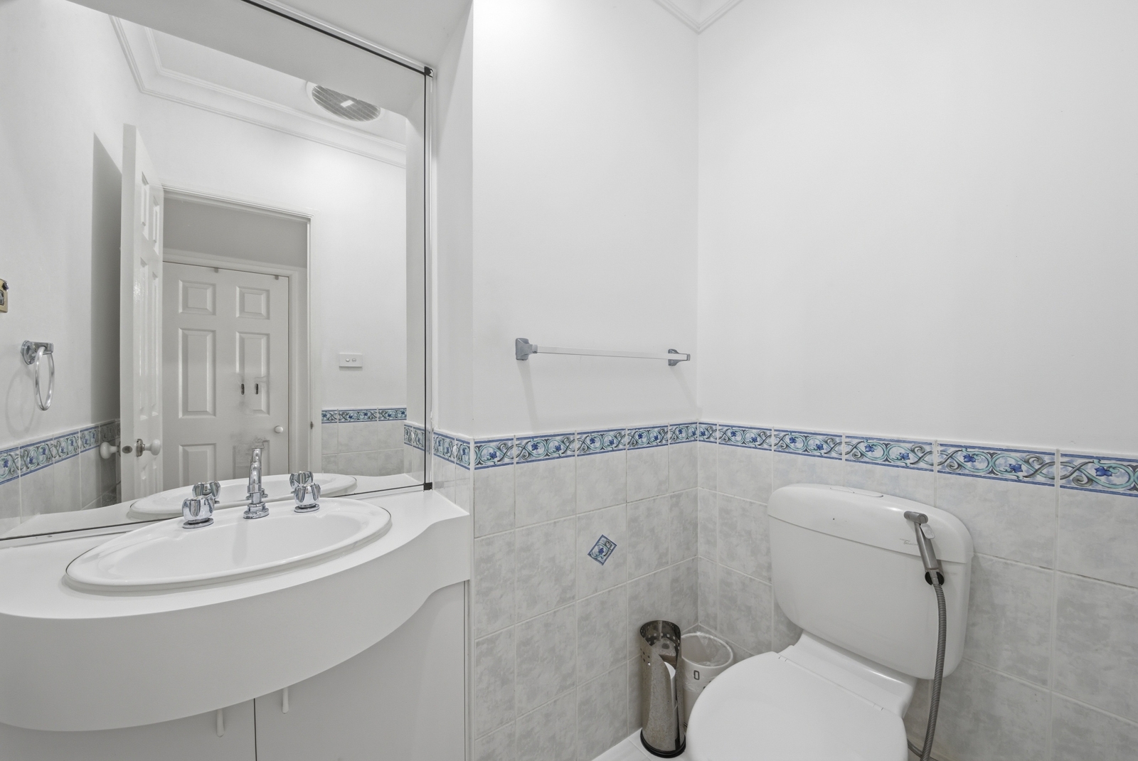 6-bedroom house at 39 THE CASCADES, Mount Annan NSW 2567, Camden, New South Wales