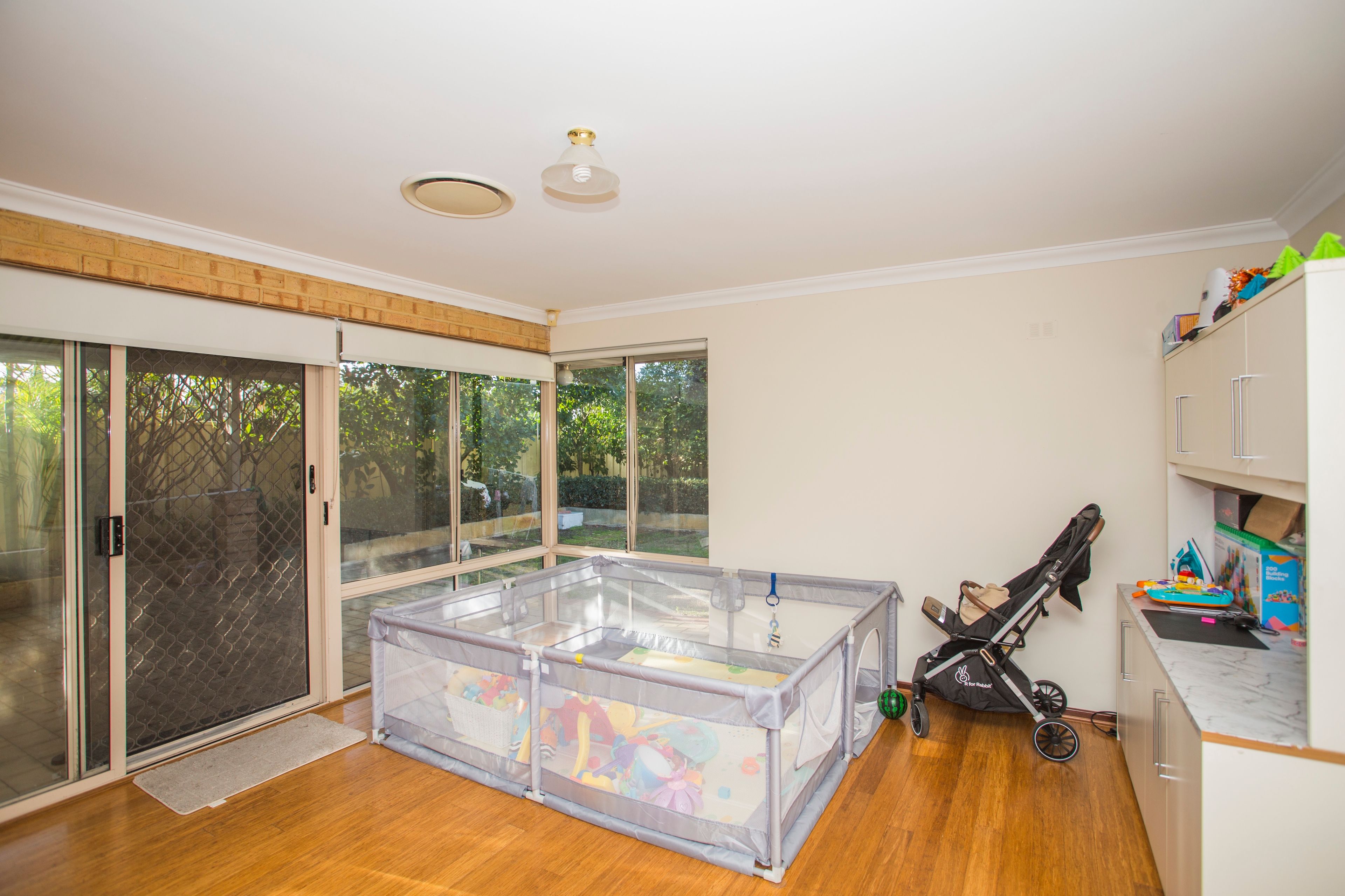 6 BURGANDY COURT, Thornlie WA 6108 - Image 7