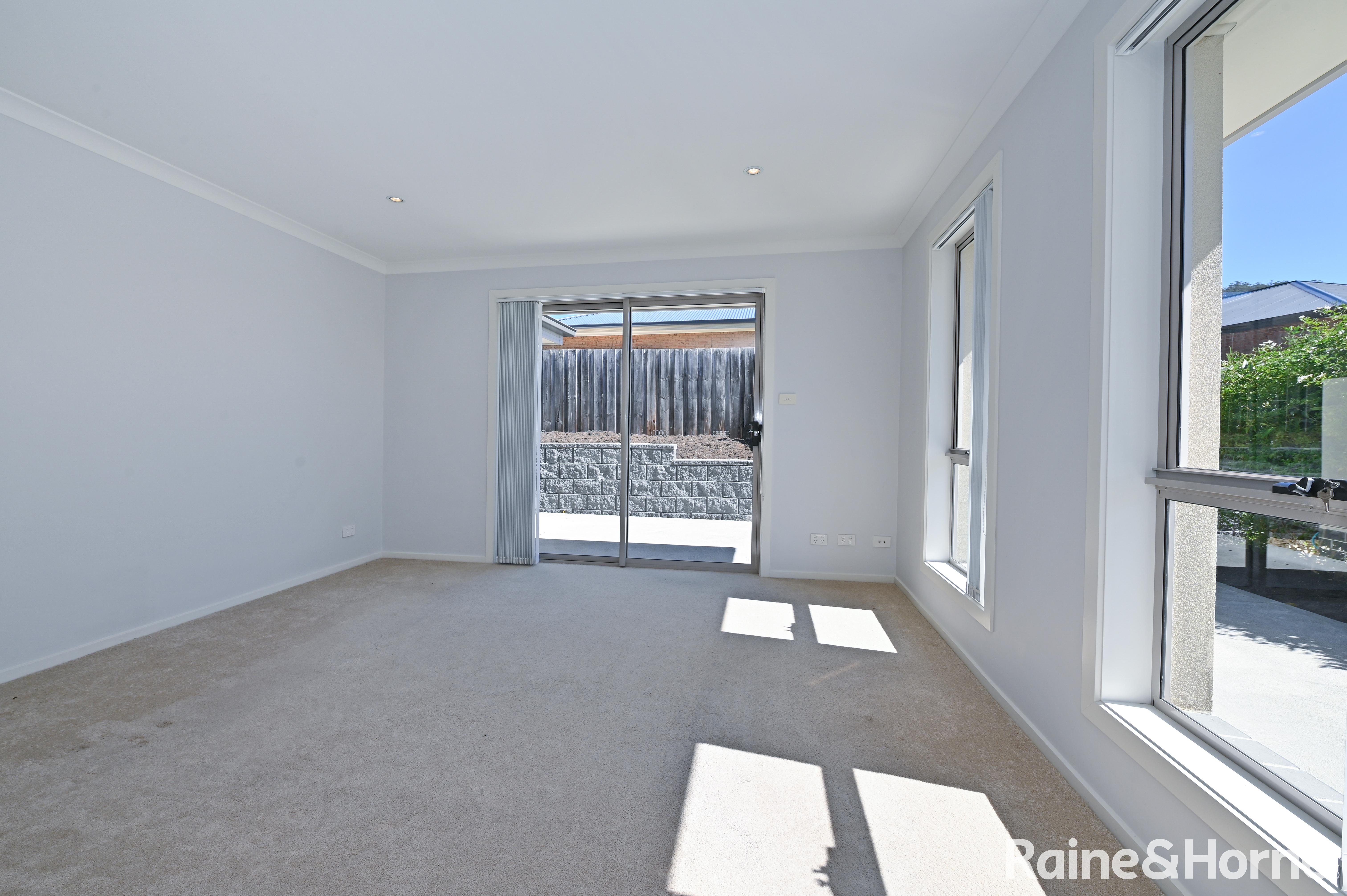 2-bedroom unit at 3/16 Ovata Close, Cambridge, TAS 7170, Clarence, Tasmania