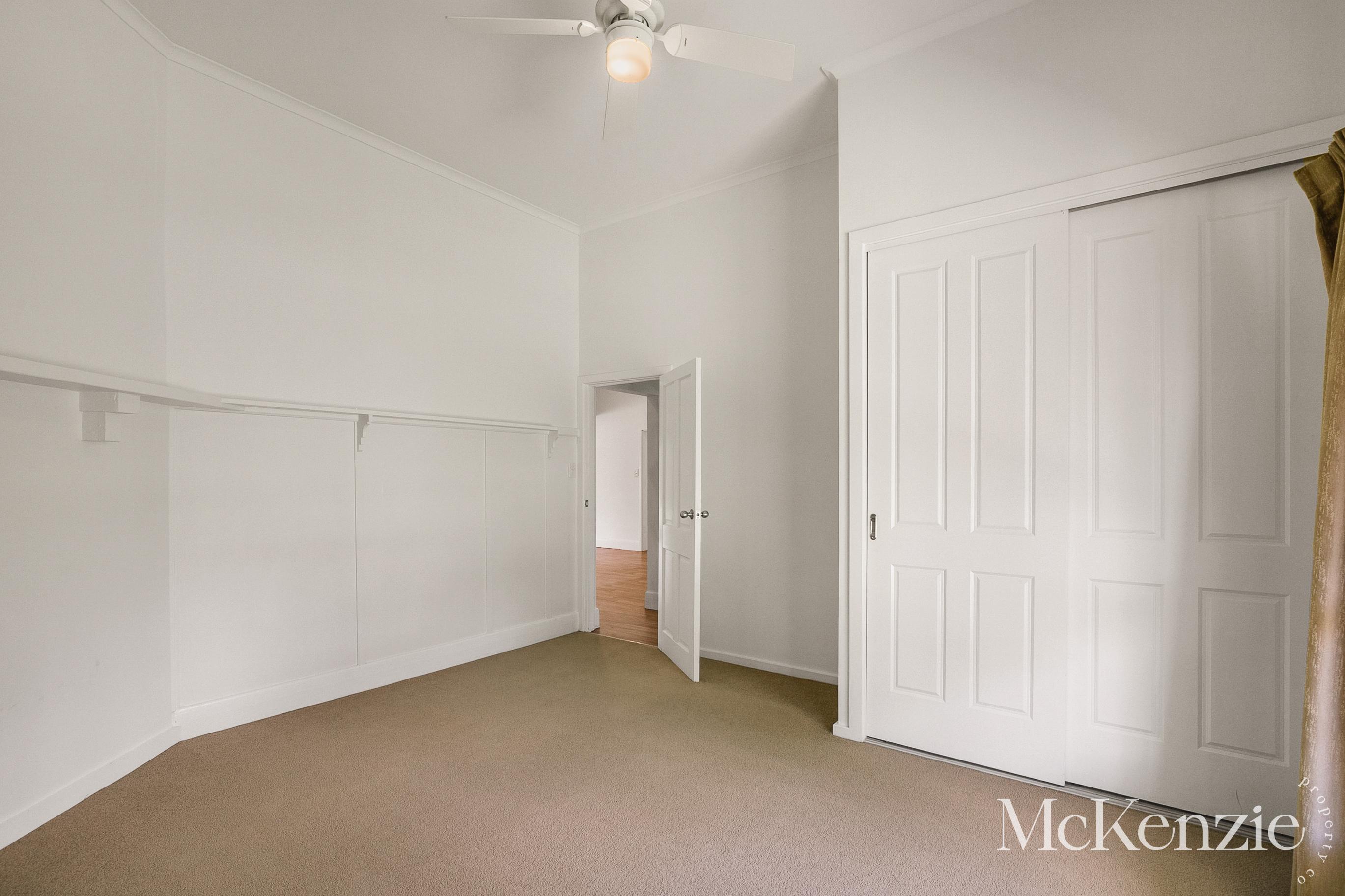 6-bedroom house at 23 Falcon Street, Renmark North, SA 5341, Renmark Paringa, South Australia