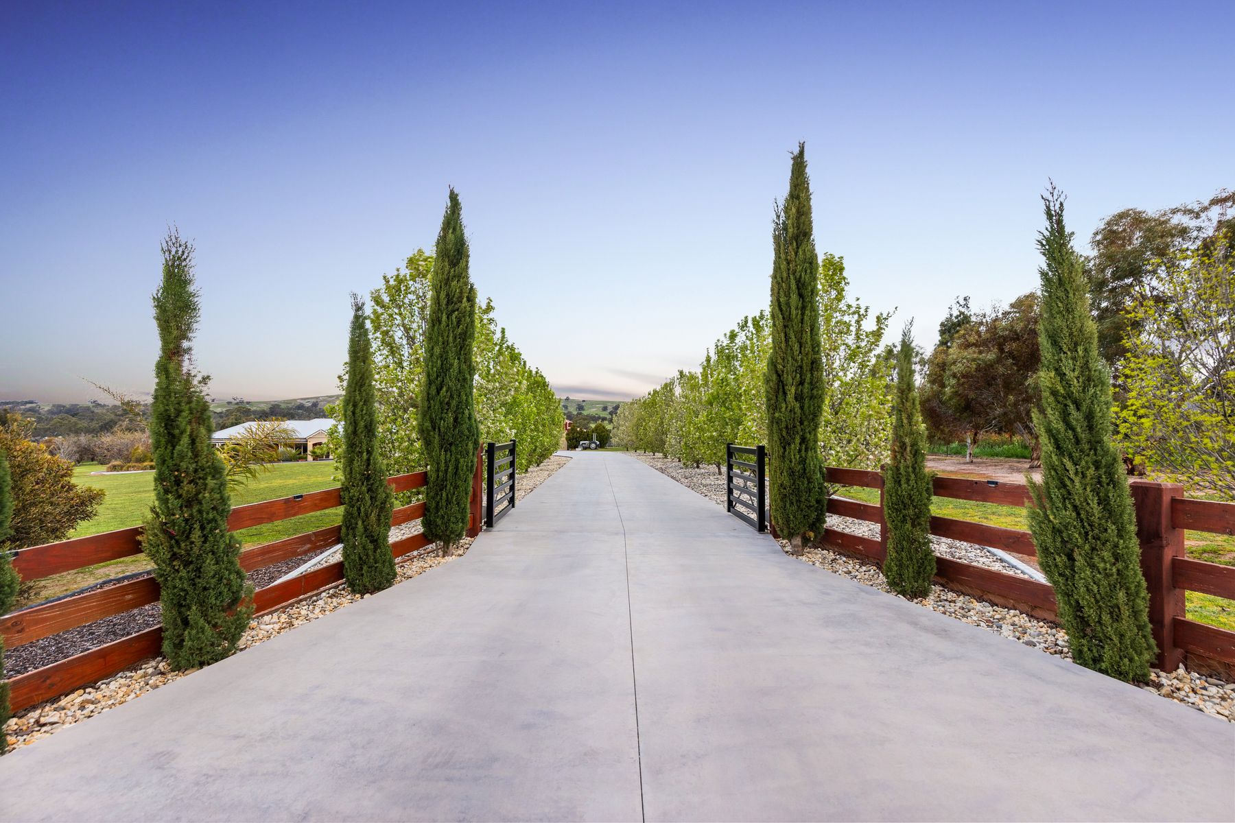 52 Sunrise Crescent, Lockwood South, Vic, 3551 - Image 1