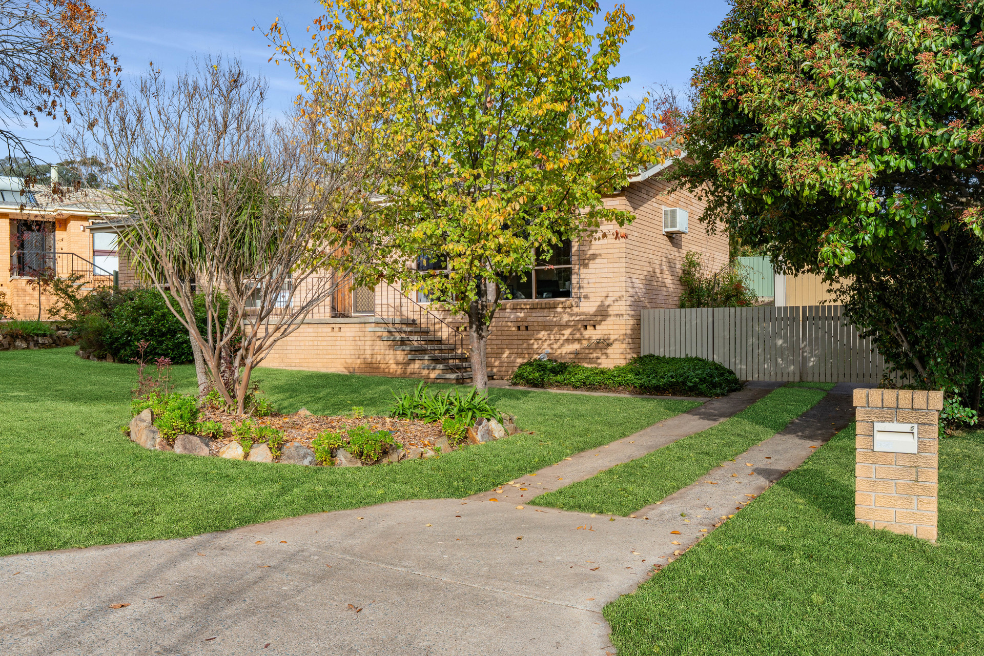 5 TUCANA STREET, Giralang ACT 2617 - Image 2
