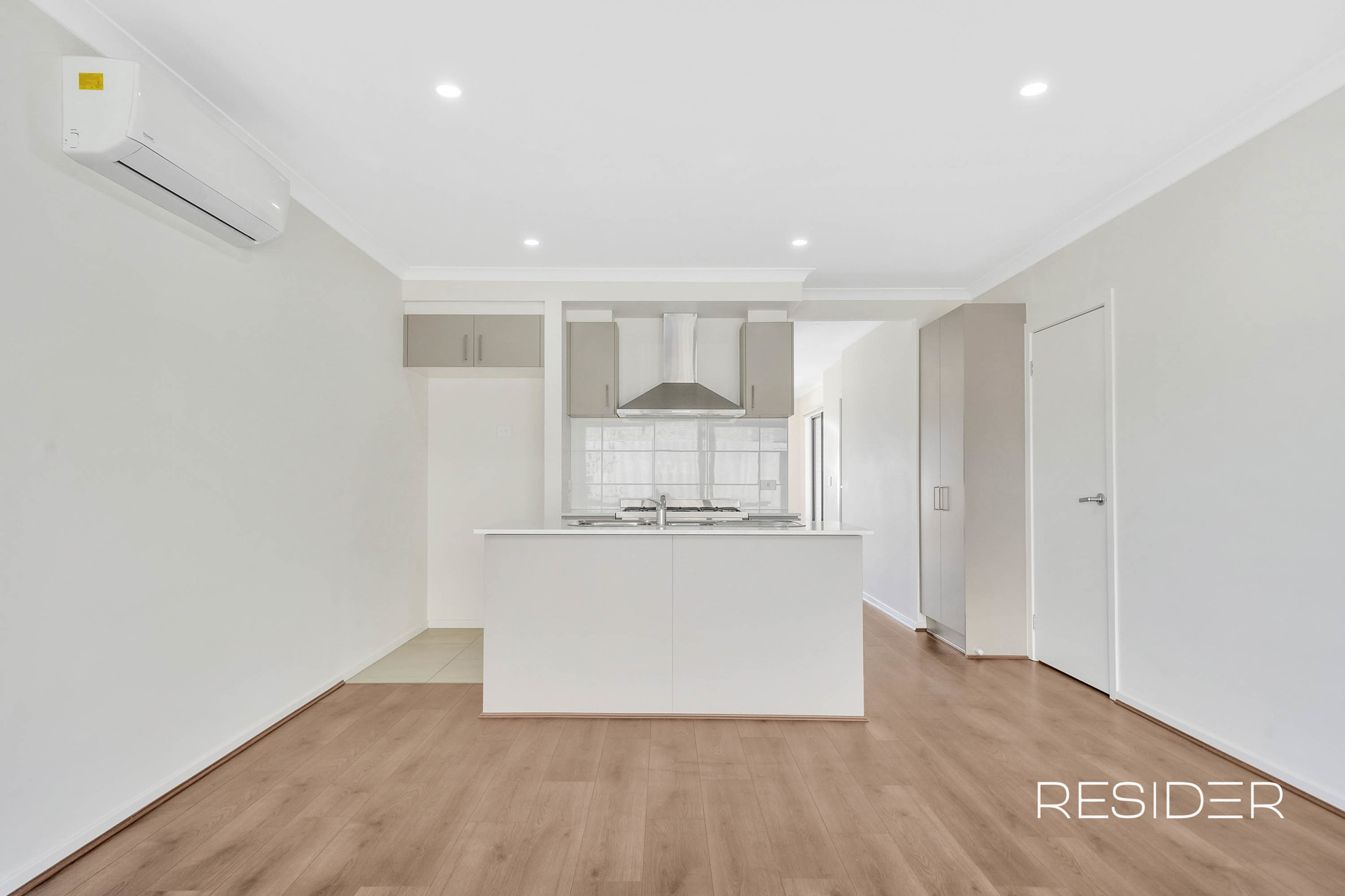 23 Midnight Circuit, South Morang, Vic, 3752 - Image 4