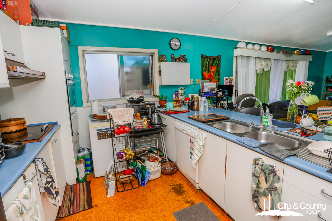 41 Flynn Street, Mornington, QLD 4825 - Image 8