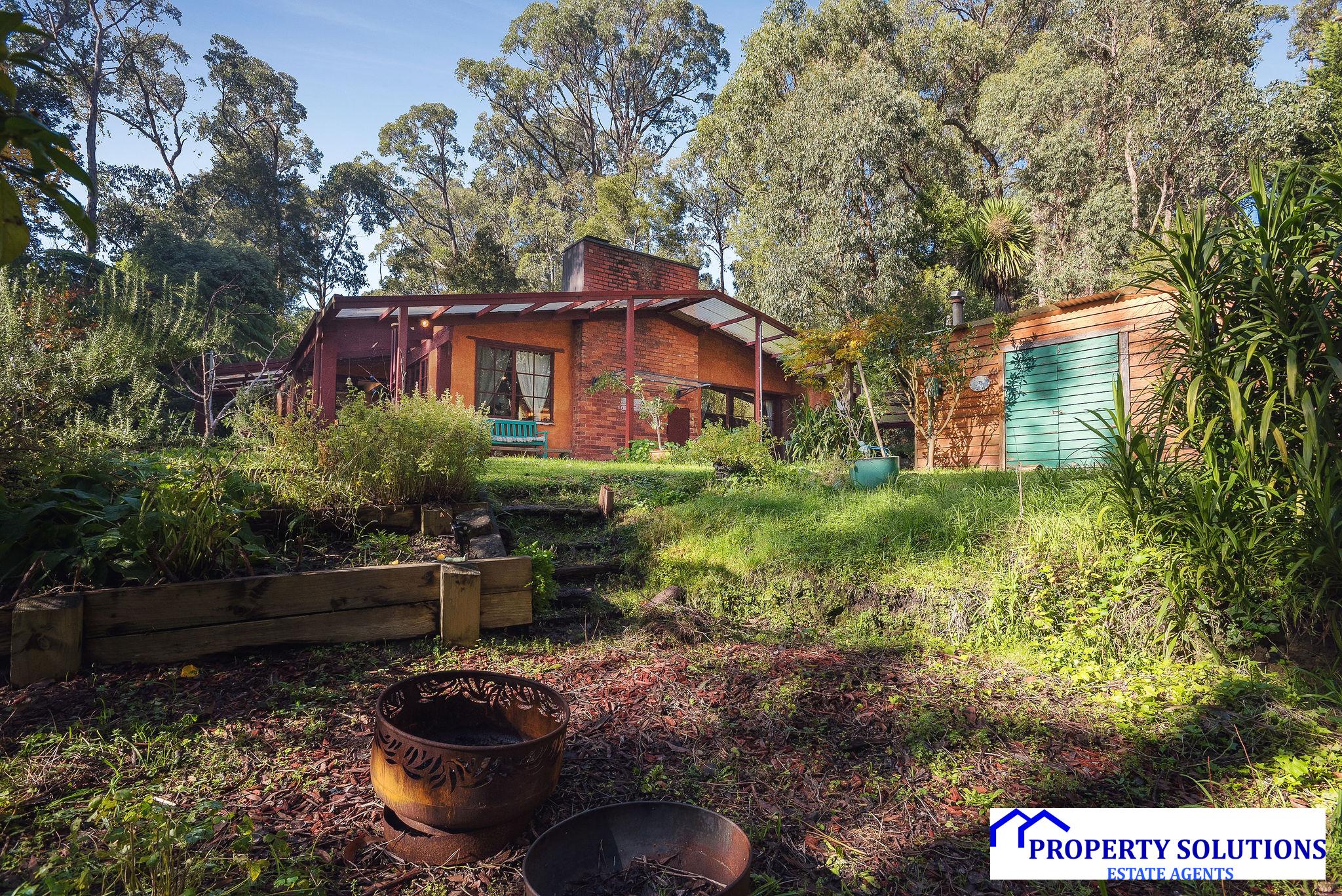 3-bedroom house at 3 Hillcrest Court, Cockatoo, VIC 3781, Cardinia, Victoria