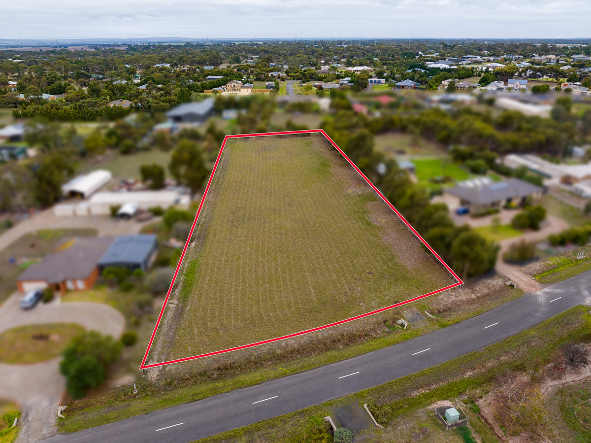 71 Inverlochy Drive, Bannockburn, Vic, 3331 - Image 4