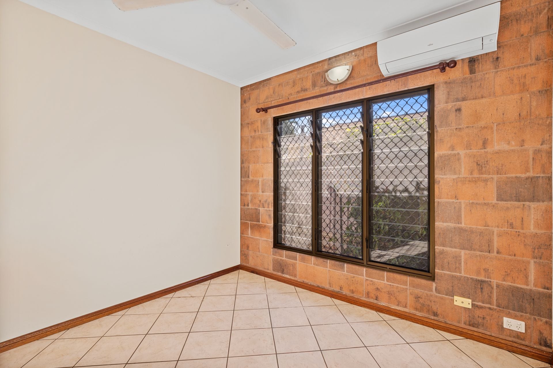 5-bedroom house at 2 Troughton Court, Woodroffe, NT 0830, Palmerston, Northern Territory