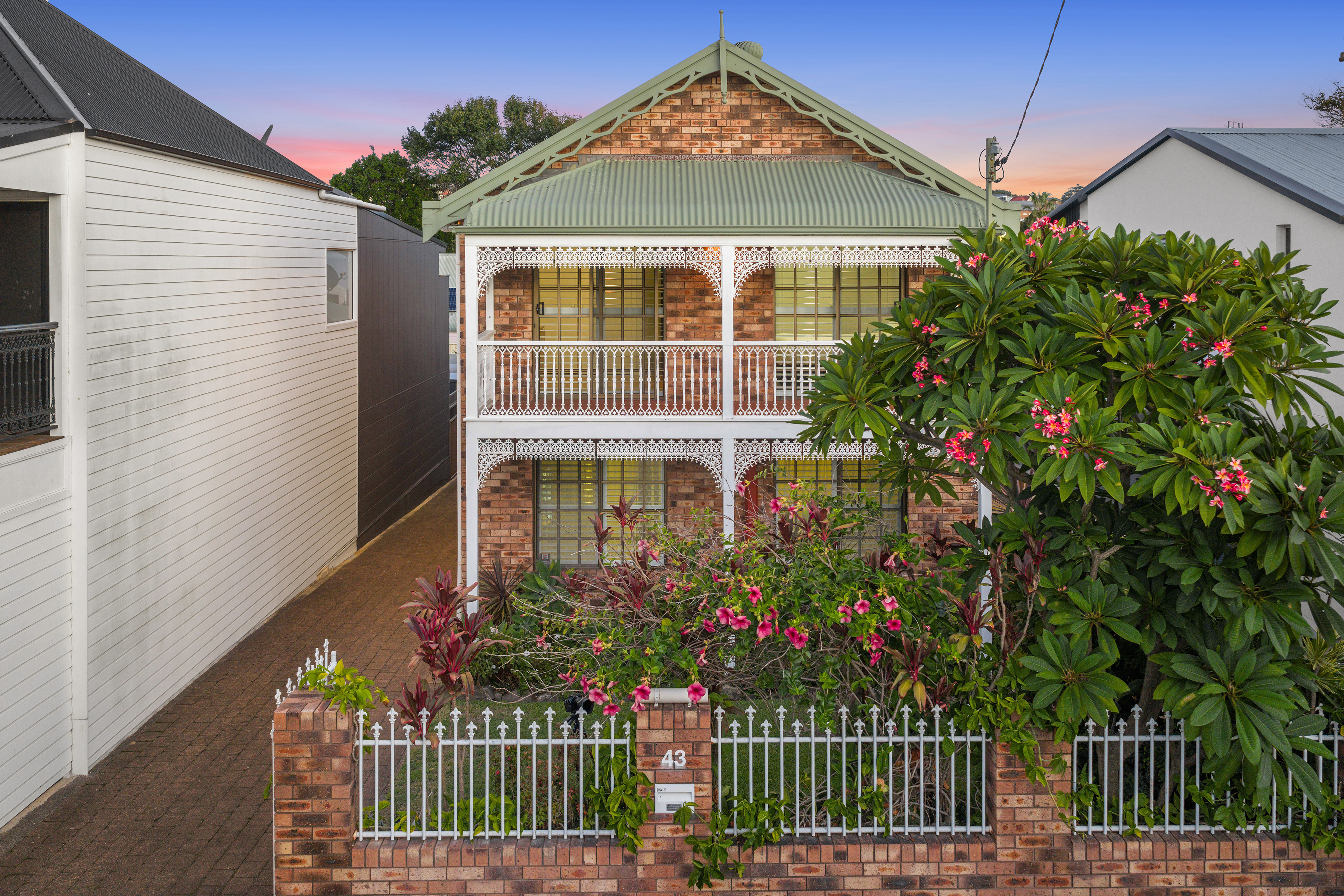 43 Corlette Street, Cooks Hill, NSW 2300 - Image 2