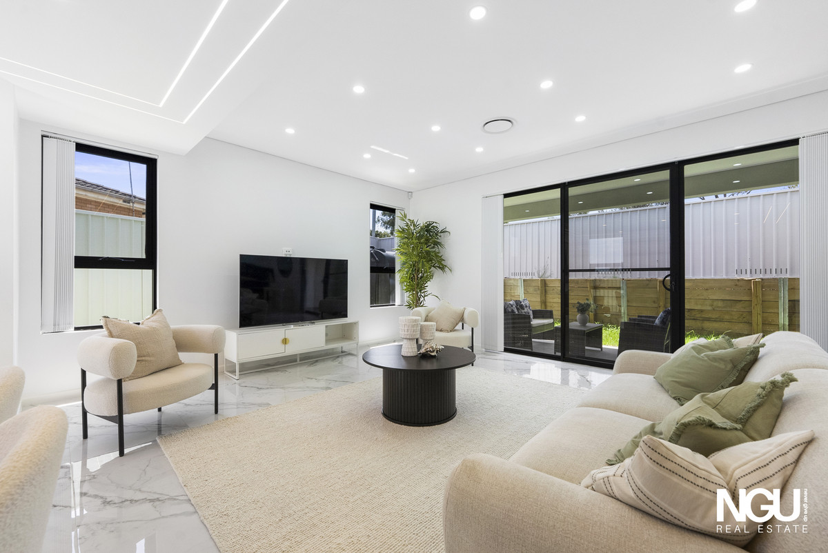 5-bedroom house at 13 Kuala Close, Dean Park, NSW 2761, Blacktown, New South Wales