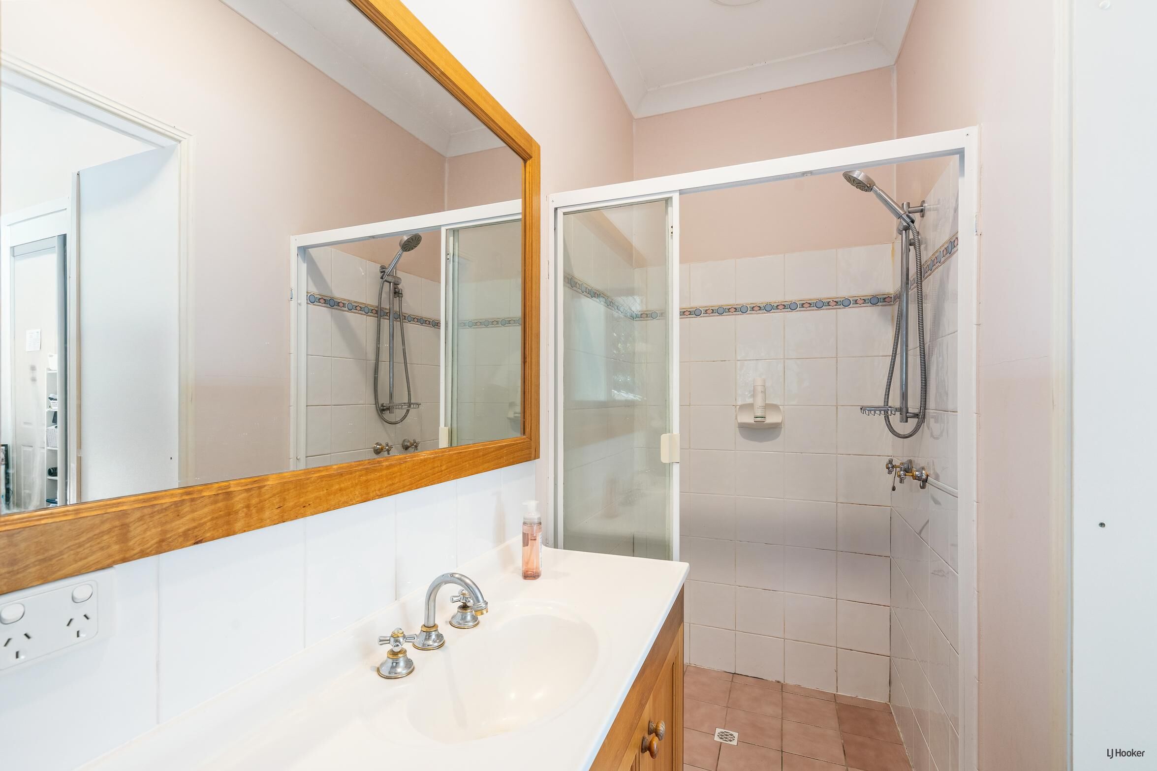 4-bedroom house at 11 KOOMBAHLA DRIVE, Tallebudgera QLD 4228, Gold Coast, Queensland